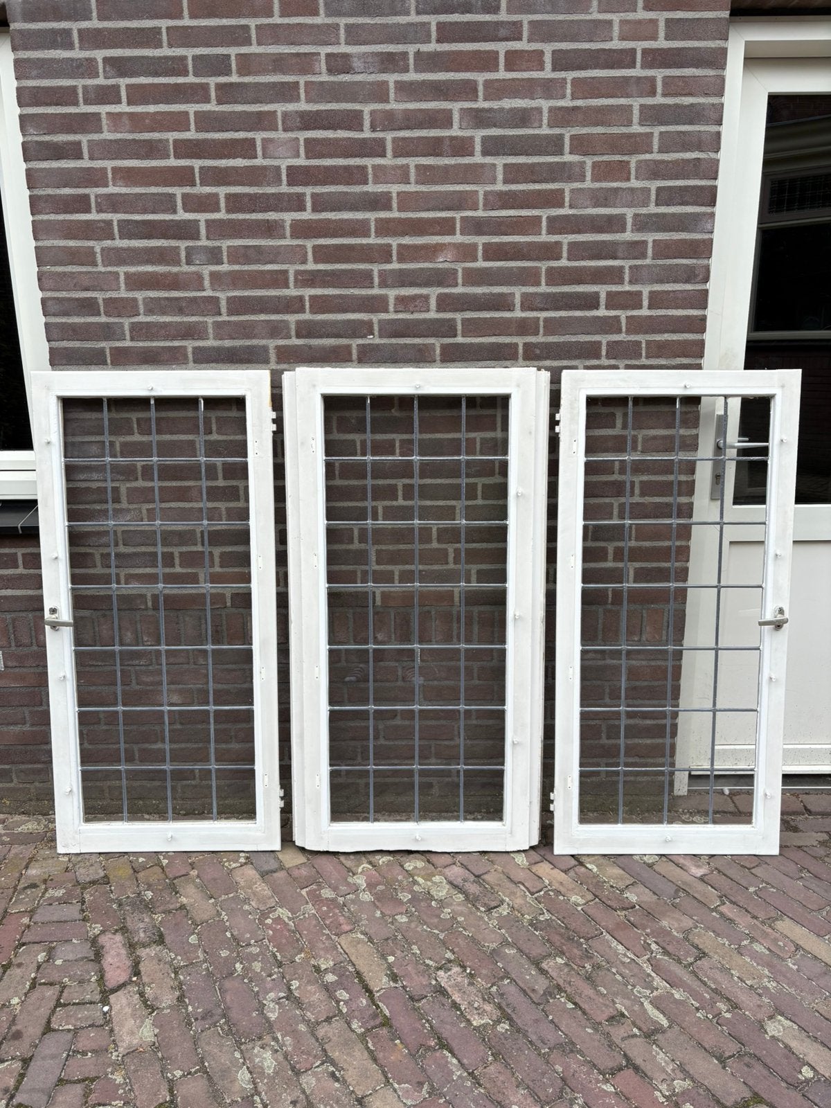 3x houten kozijnen met glas-in-lood ruitjes (133 x 62,5 cm), Ophalen, Gebruikt, Minder dan 75 cm, Raamkozijn