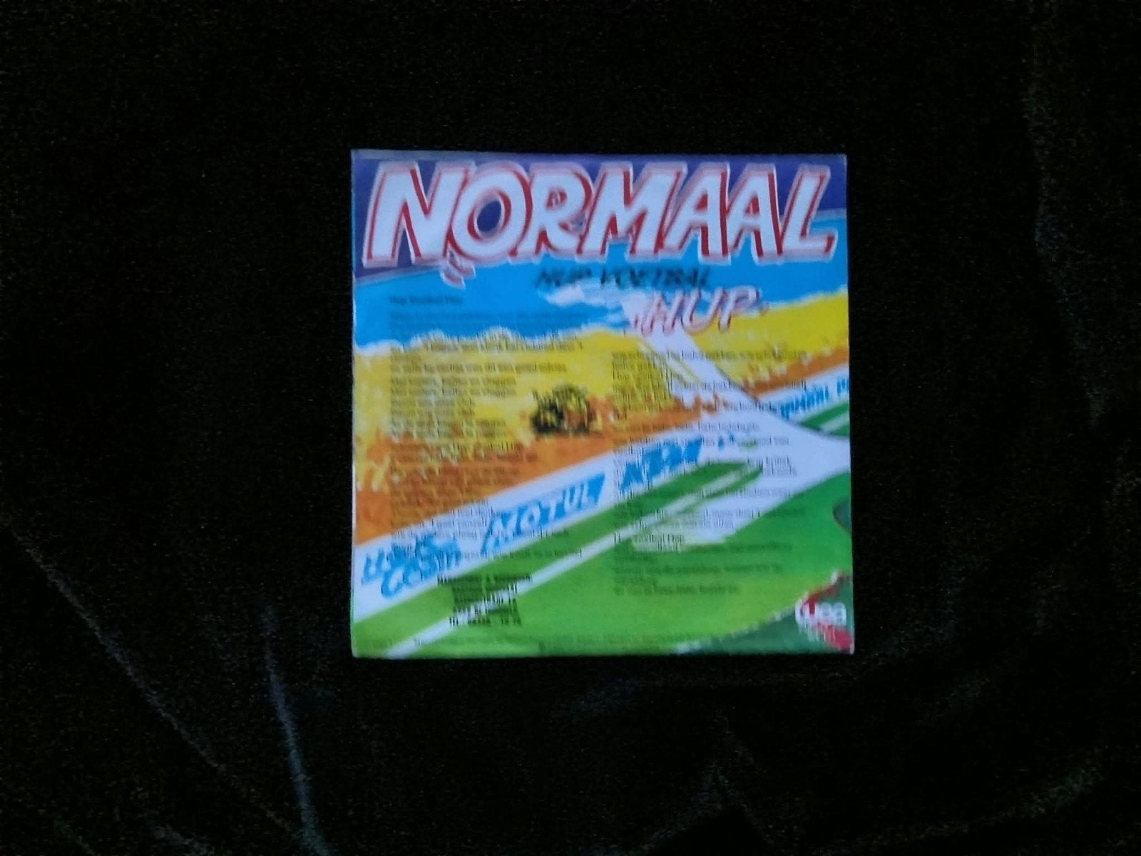 Normaal - Hup Voetbal Hup CD Single, Ophalen of Verzenden, Gebruikt, Feestmuziek, Single