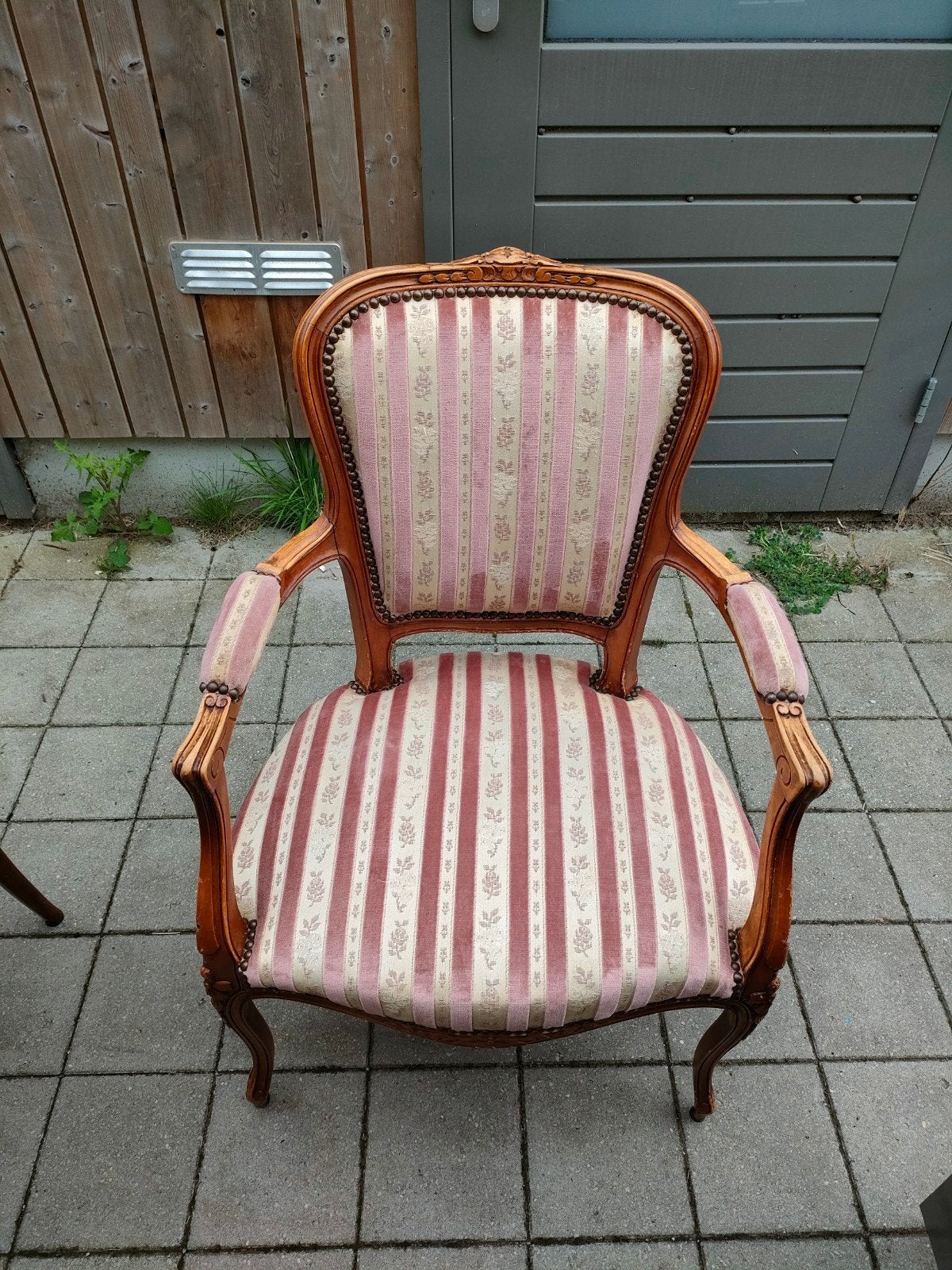 Fluwelen stoel, Ophalen, Zo goed als nieuw