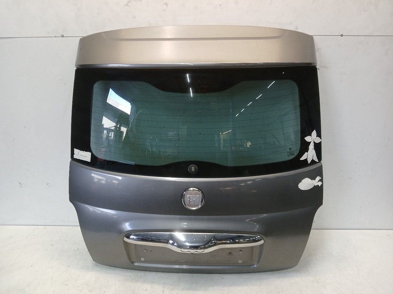 Achterklep Fiat 500, Onderdelen@venauto.nl, Van der Ven Autorecycling B.V., Gebruikt, Ettenseweg 76, 4706 PB Roosendaal, The Netherlands