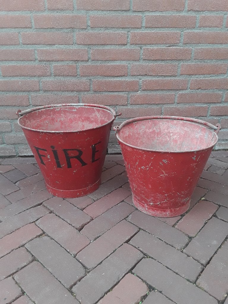 2 Antieke Brandweer blusemmers " Fire bucket", Verzenden