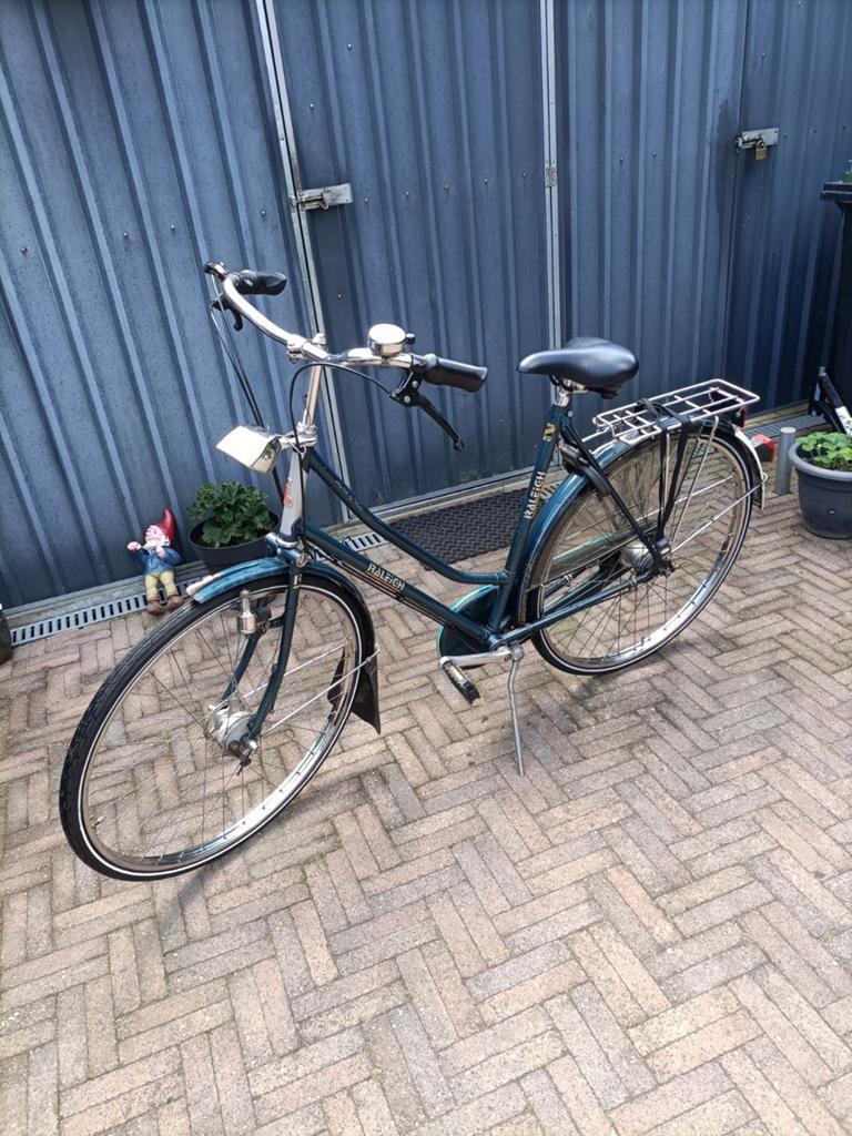 Raleigh damesfiets 3 versnellingen framehoogte 57 cm, Gebruikt, Ferdy.katss@hotmail.com, Versnellingen, 56 cm of meer