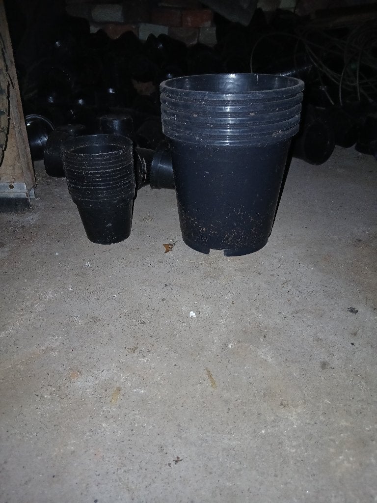 potten ,plant containers, Ophalen, Kunststof, Rond, Zo goed als nieuw