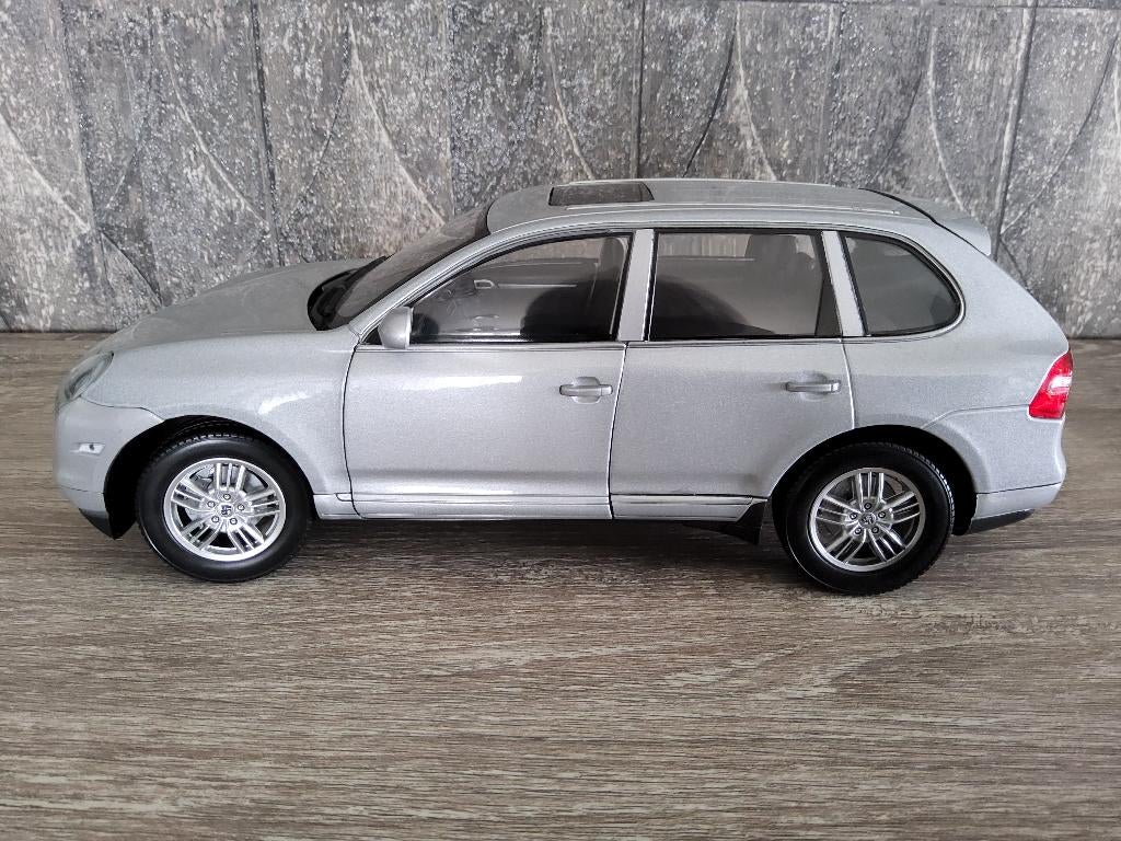 Porsche Cayenne S., Hobby en Vrije tijd, Modelauto's | 1:18, Ophalen of Verzenden, Norev