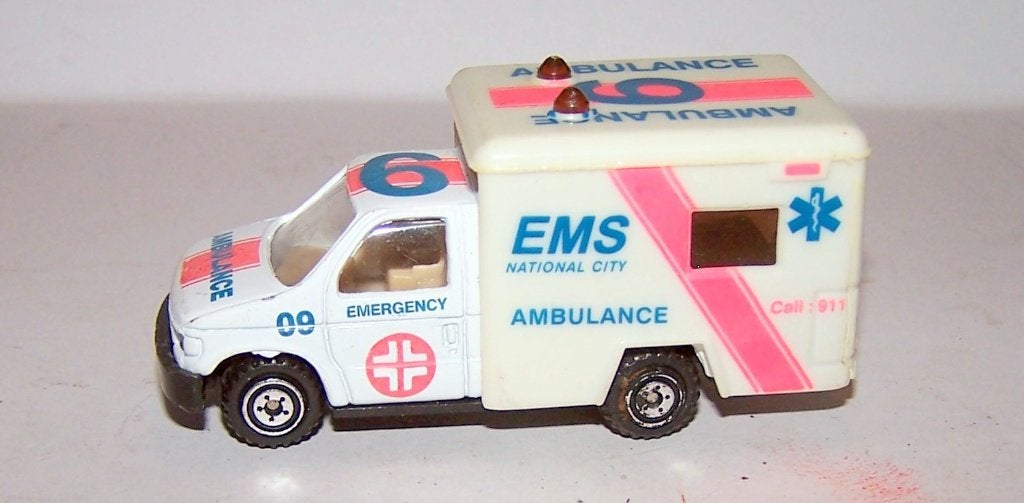 Ambulance model EMS. Izgs., Ophalen of Verzenden, Zo goed als nieuw, Auto