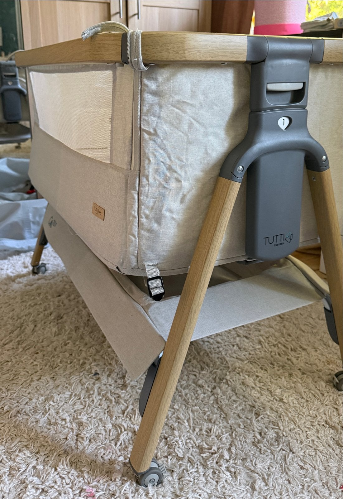 Tutti Bambini CoZee Bedside Crib, Ophalen, Gebruikt, Wieg