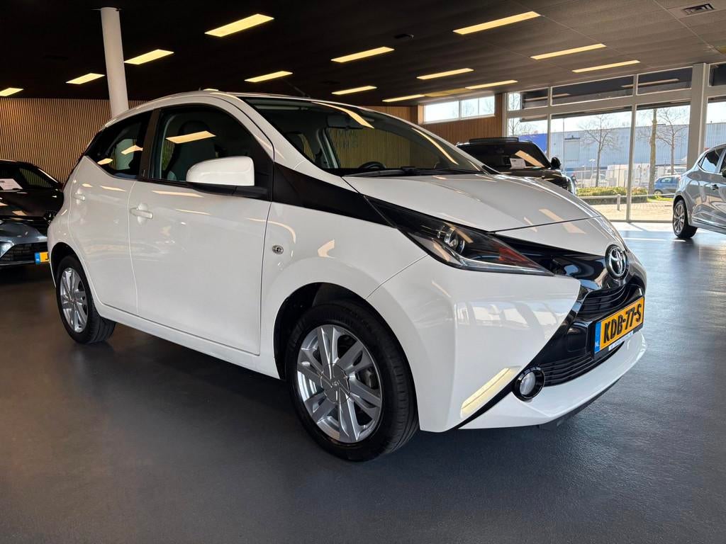 Toyota Aygo 1.0 VVT-i x, Voorwielaandrijving, Stof, Gebruikt, Euro 6