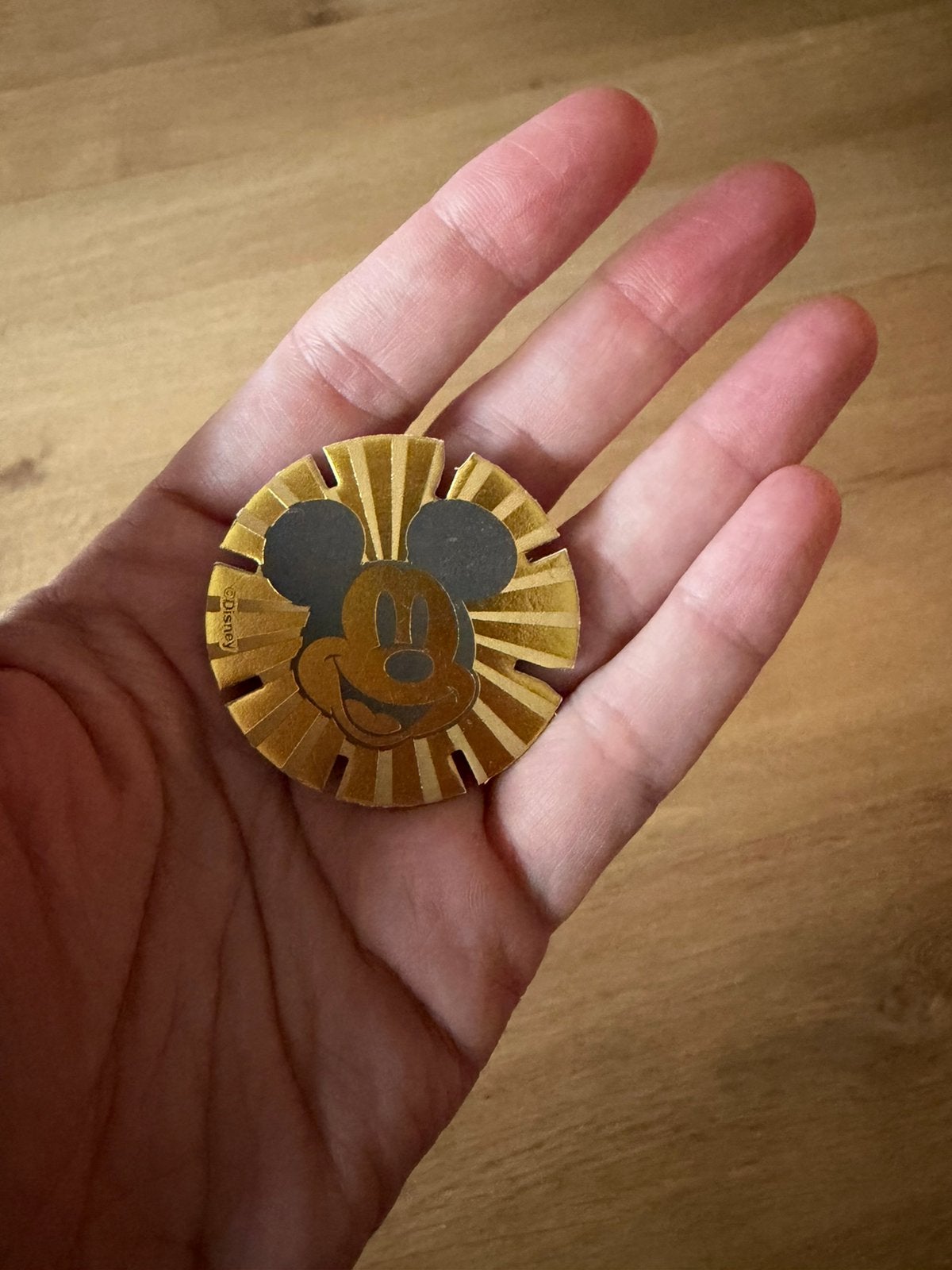Gouden Mickey Mouse Diskey, Verzamelen, Ophalen of Verzenden, Mickey Mouse, Zo goed als nieuw, Beeldje of Figuurtje