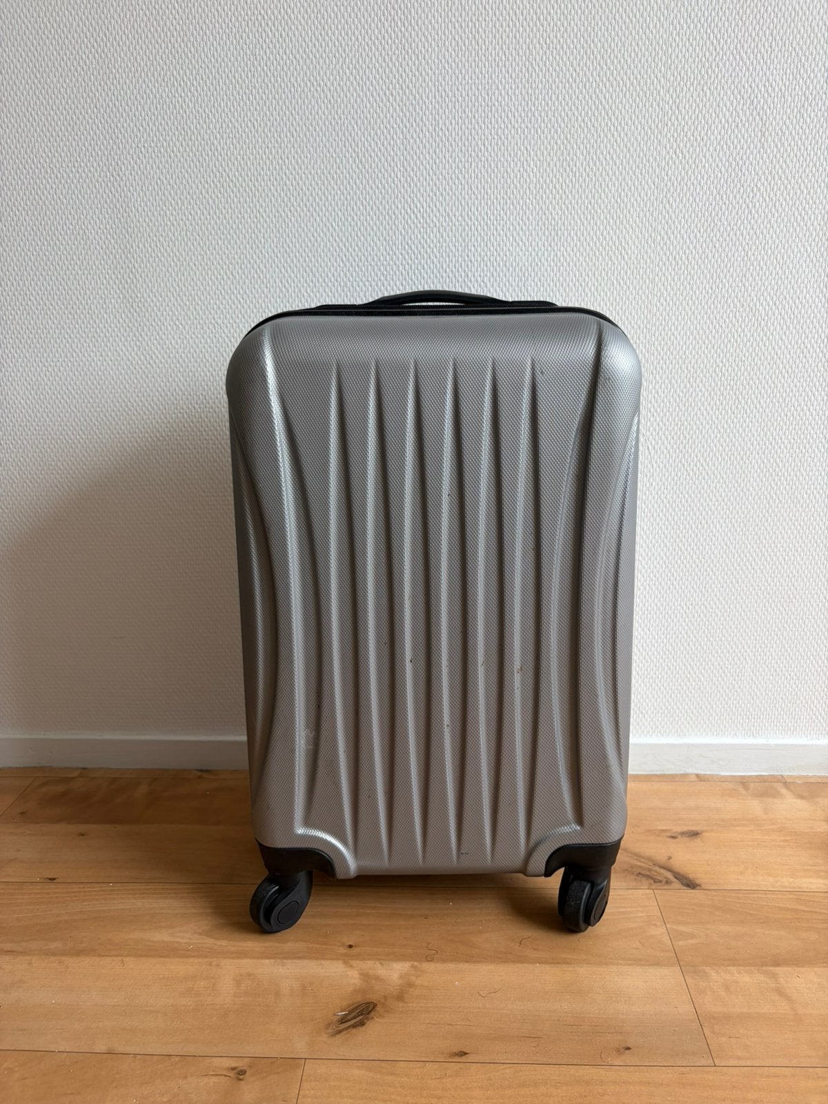 Handbagage koffers, Ophalen, Zo goed als nieuw, Hard kunststof, 50 tot 60 cm