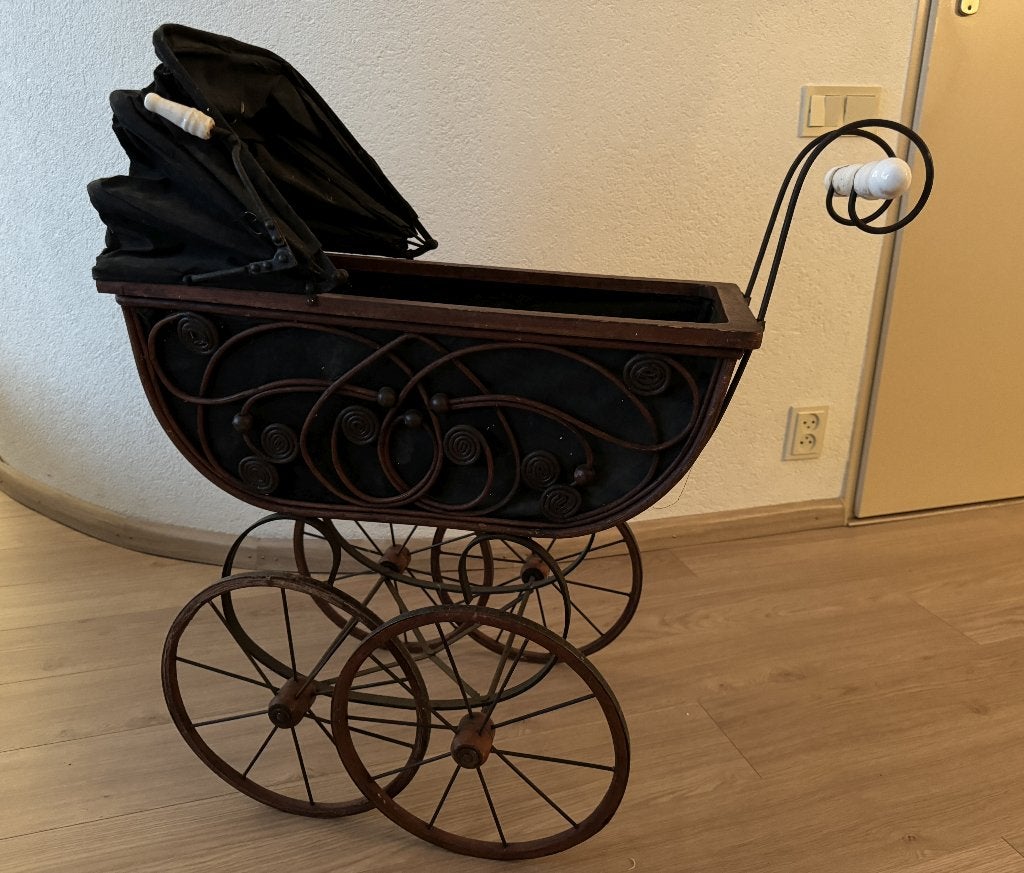 Victoriaanse stijl decoratieve kinderwagen, Antiek en Kunst, Antiek | Speelgoed, Ophalen