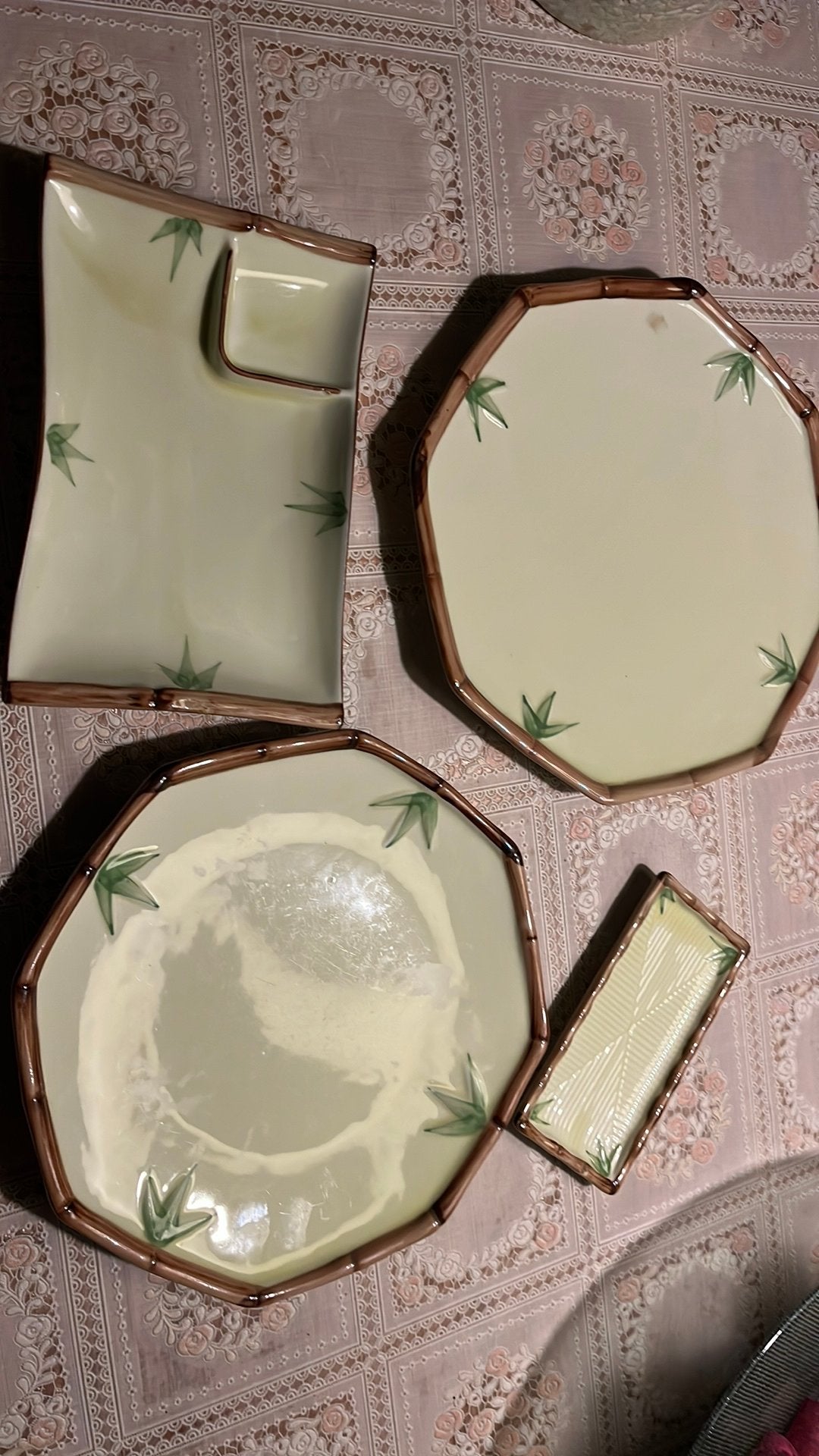 Bamboe-stijl schaal en bord - Aziatisch servies, Aziatisch, Overige merken, Ophalen of Verzenden, Zo goed als nieuw