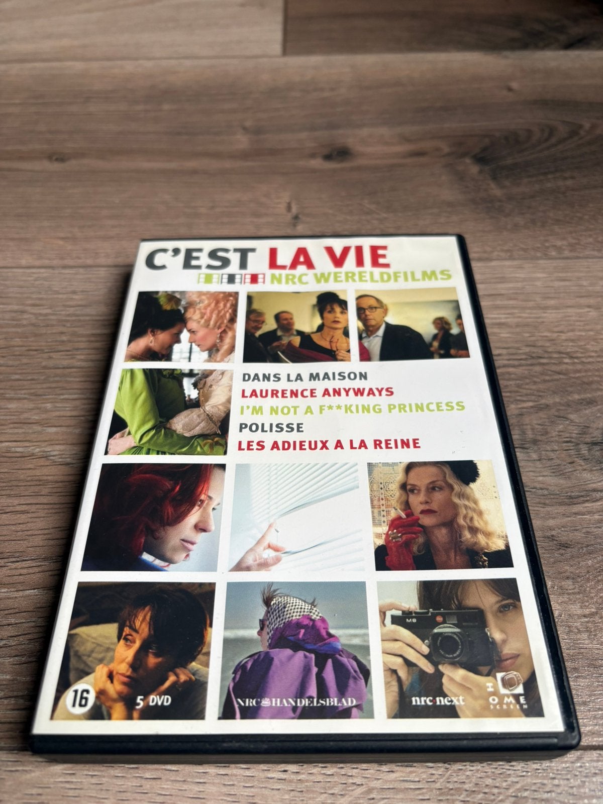 C’est La Vie collectie met 5 films NRC Wereldfilm, Ophalen of Verzenden, Zo goed als nieuw