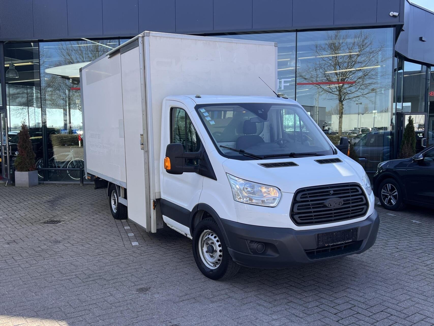 Ford Transit 350 2.2 TDCI L4 Ambiente, Auto's, Bestelauto's, Euro 5, Stof, Gebruikt, 4 cilinders