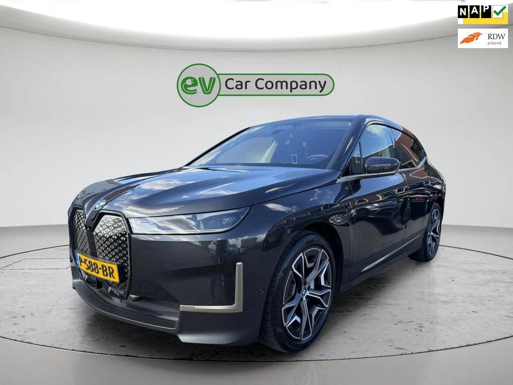 BMW IX XDrive50 High Executive 112 kWh | SOH 90% | Individua, Auto's, Automaat, 131 €/maand, 629 km, Gebruikt
