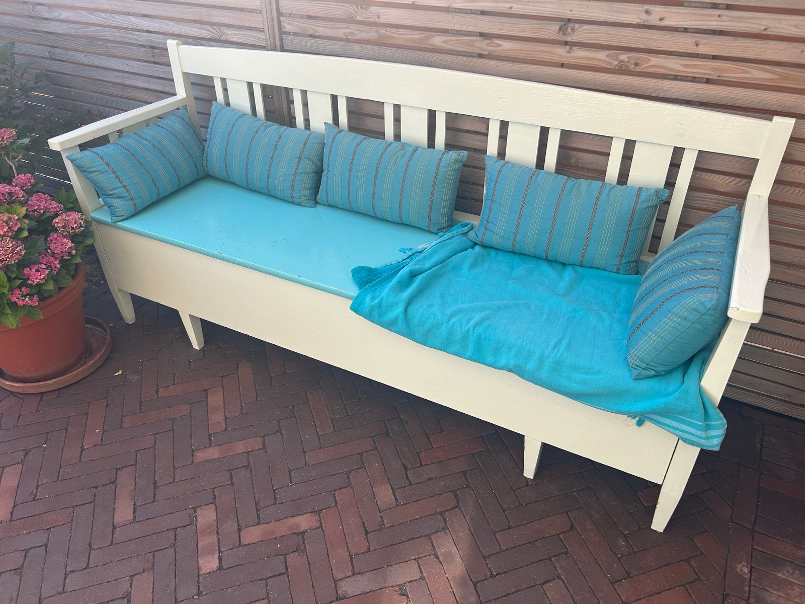 Zweedse houten bank met opbergruimte., Ophalen, Gebruikt, Minder dan 75 cm, 150 tot 200 cm