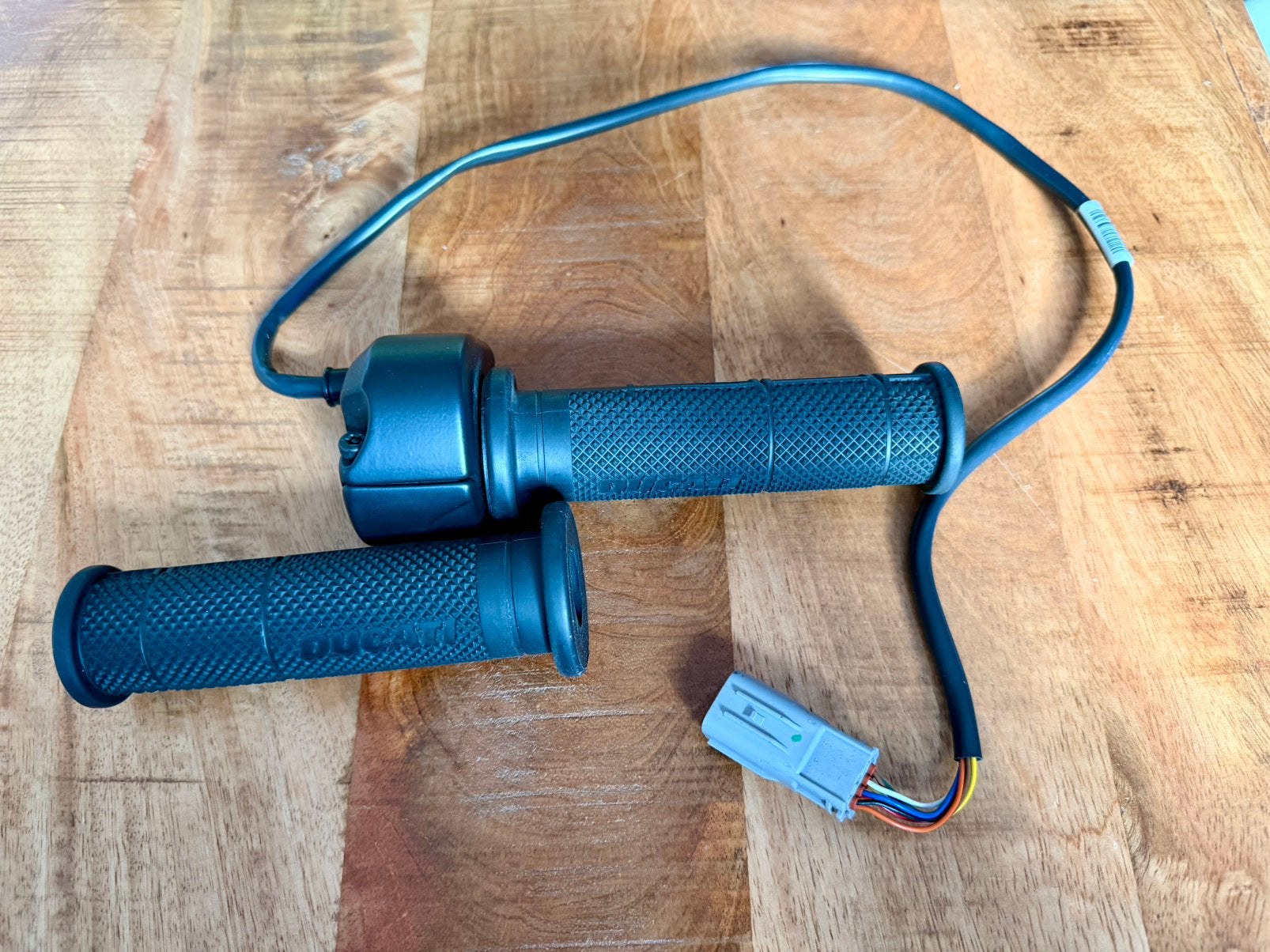 Set Handvatten Multistrada 1200 / 2015-2018, Ophalen of Verzenden