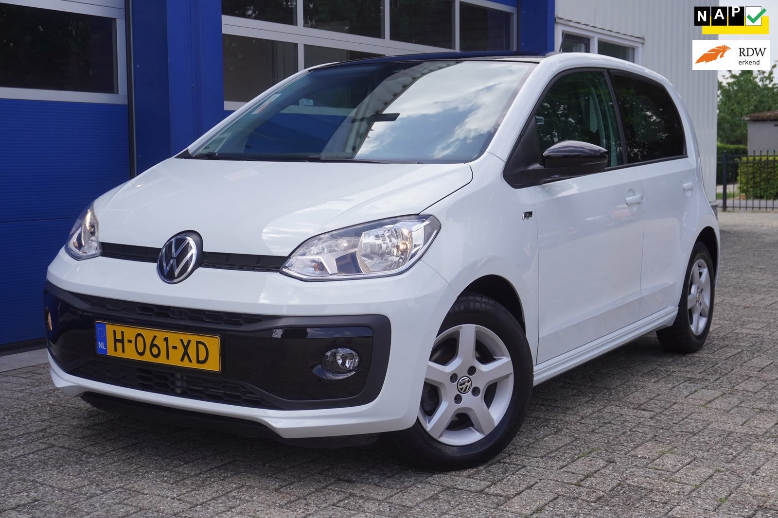 Volkswagen Up! 1.0 R-Line, Auto's, Volkswagen, Voorwielaandrijving, Stof, Gebruikt, Parkeersensor