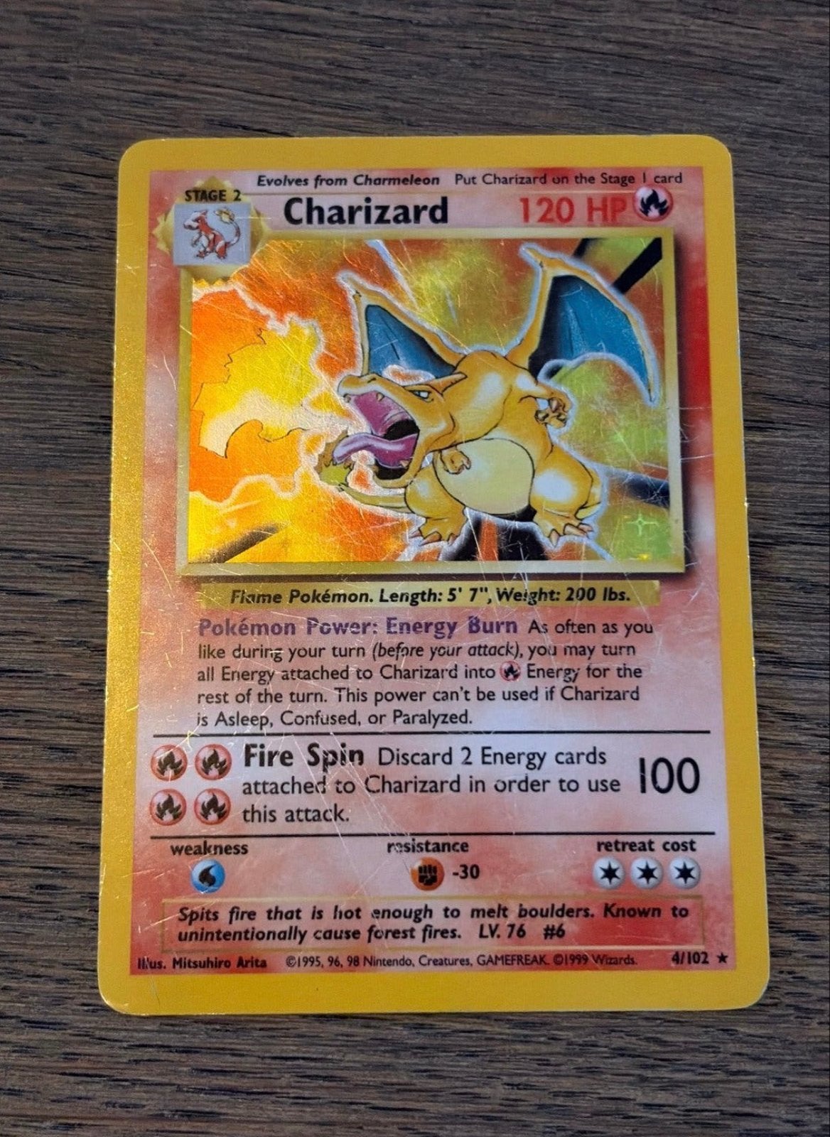 Charizard Pokémon kaart 4/102 Base Set Holo, Hobby en Vrije tijd, Ophalen of Verzenden, Gebruikt, Losse kaart, Foil