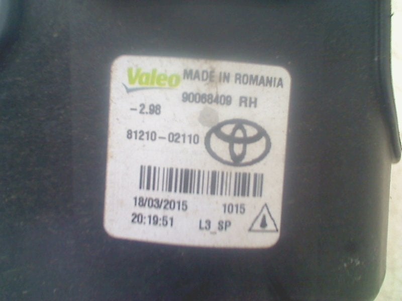 Mistlamp Rechts Voor Toyota Aygo (B40) 2015 8121002110, Auto-onderdelen, Gebruikt, Kundenbetreuung@toyota.de, Toyota-Allee 2, Köln 50858, , Duitsland
