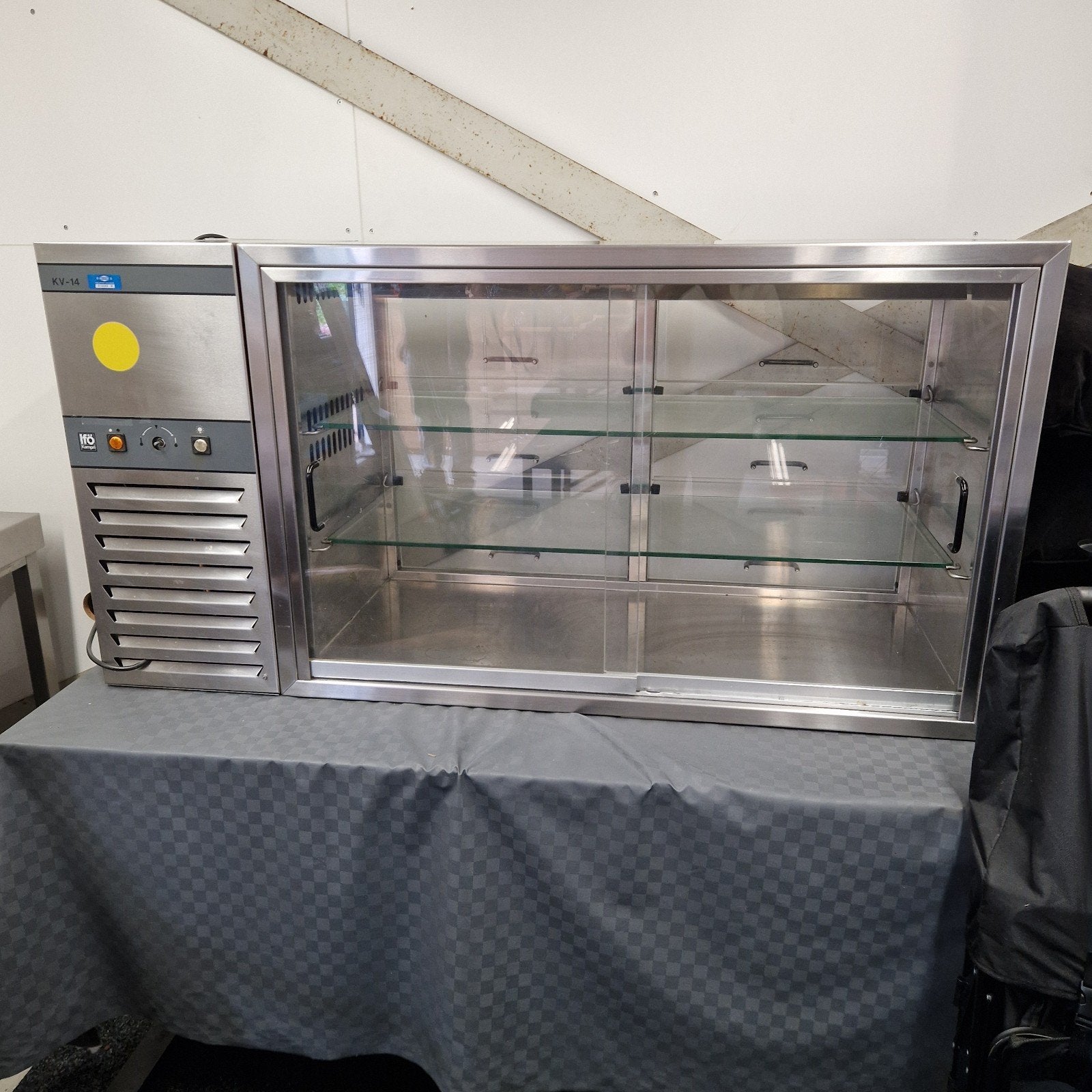 Horeca vitrinekast met koeling en verwarming  - Ifo Kampri, Ophalen, Gebruikt, Barinrichting