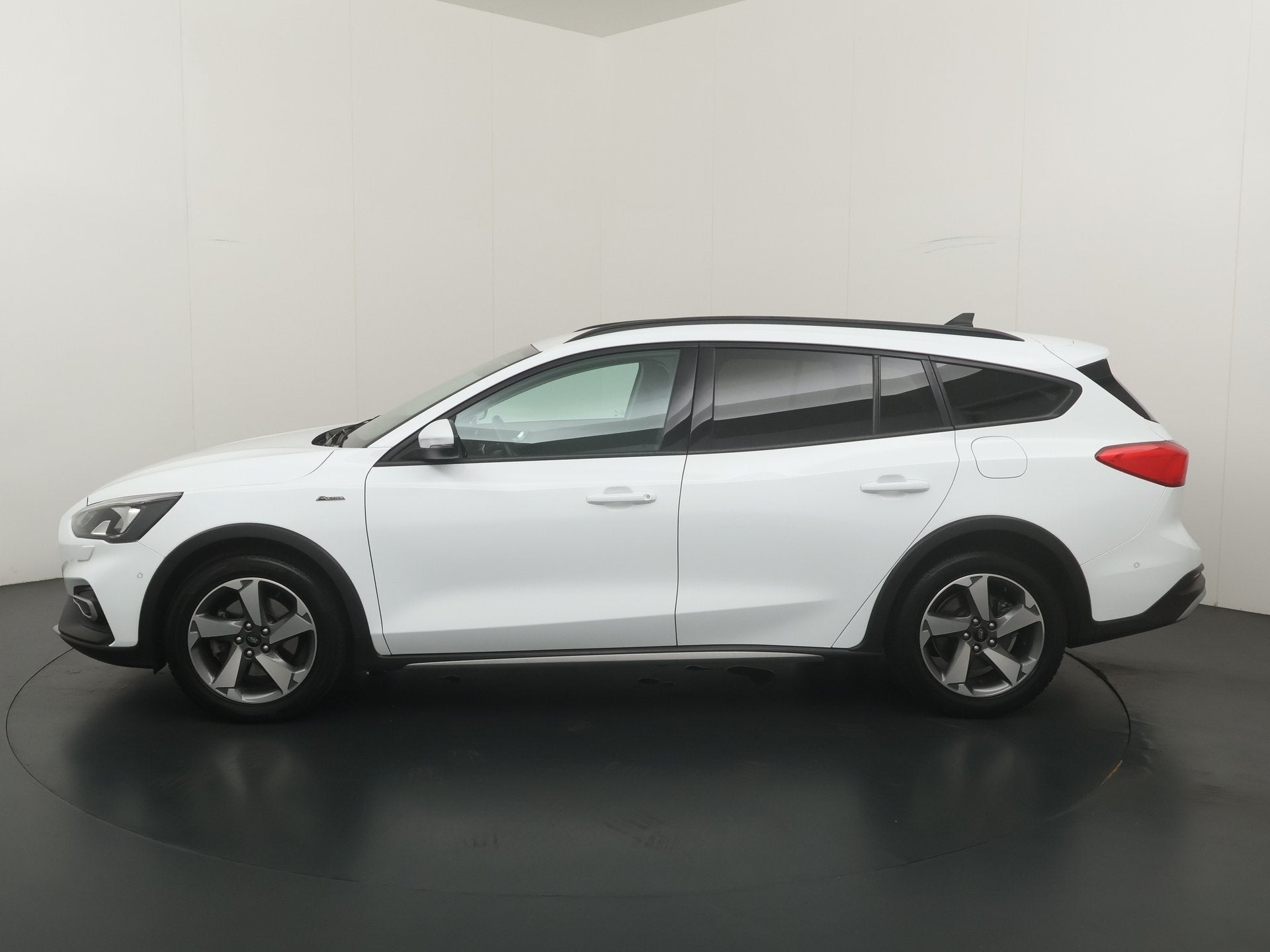 Ford FOCUS Wagon EcoBoost Active 125pk | Trekhaak | Winterpa, Auto's, Ford, 12 maanden, Gebruikt, Wit, Geïmporteerd