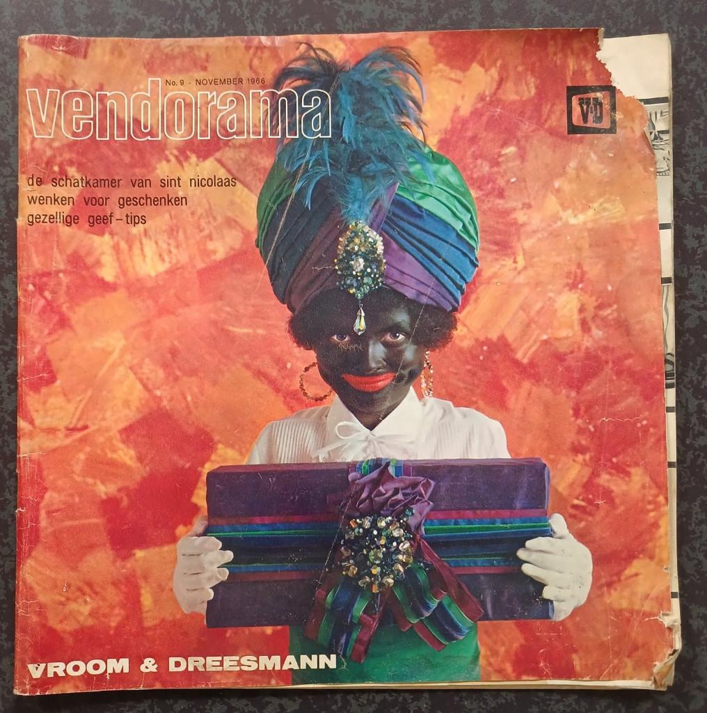V&D Vendorama schatkamer Sint Nicolaas 1966 folder / schade, Verzenden, Gelezen, Folder