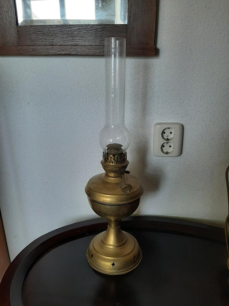 Antieke Messing Olielamp met Glazen Kap, Antiek en Kunst, Antiek | Lampen, Ophalen