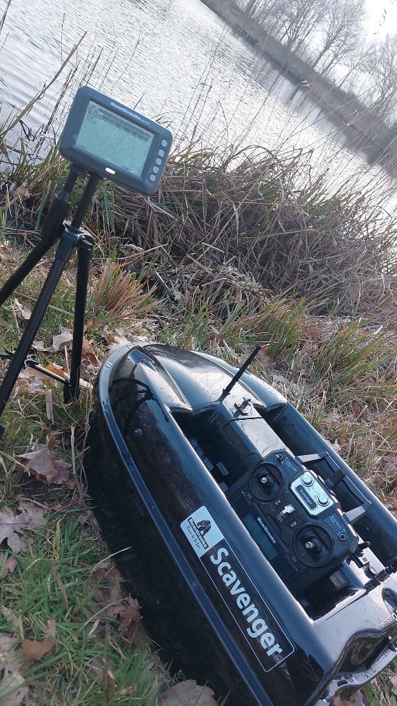 Voerboot  scavenger + dieptemeter, Ophalen, Gebruikt, Overige typen