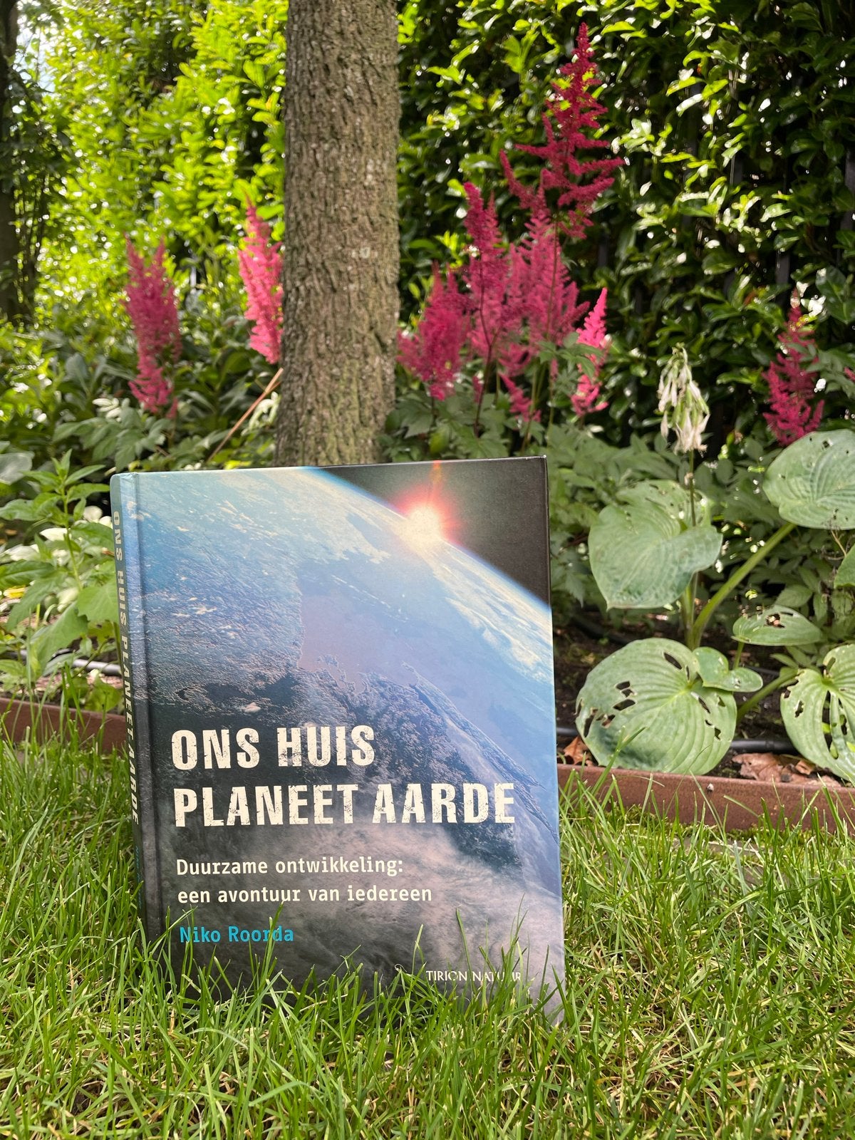 Ons Huis Planeet Aarde - Duurzame Ontwikkeling, Ophalen of Verzenden, Zo goed als nieuw, Overige wetenschappen