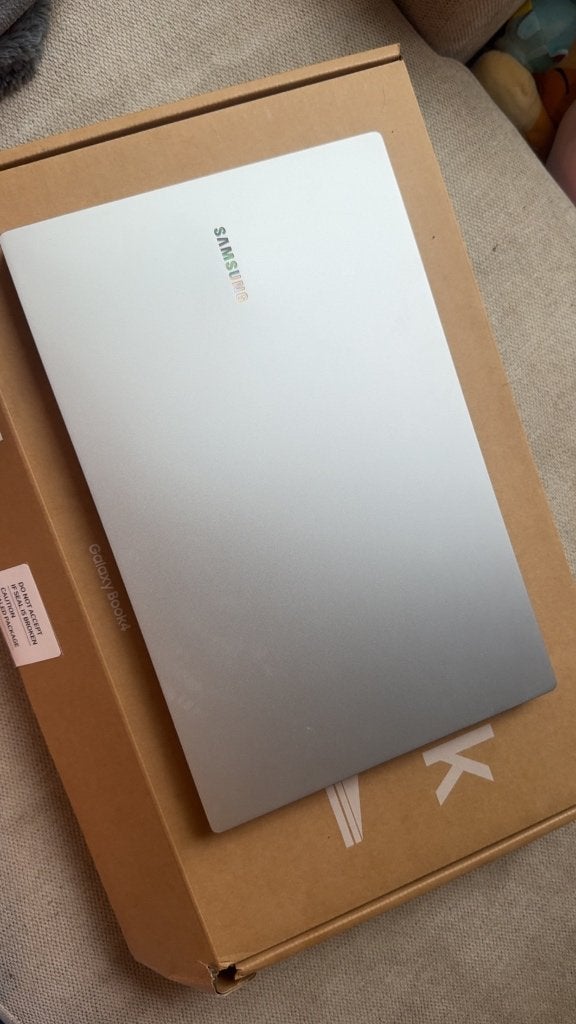 Samsung Galaxy Book4 15.6" – Intel Core i5 / 8GB / 512GB SSD, Computers en Software, Ophalen, 2 tot 3 Ghz, 15 inch, 8 GB