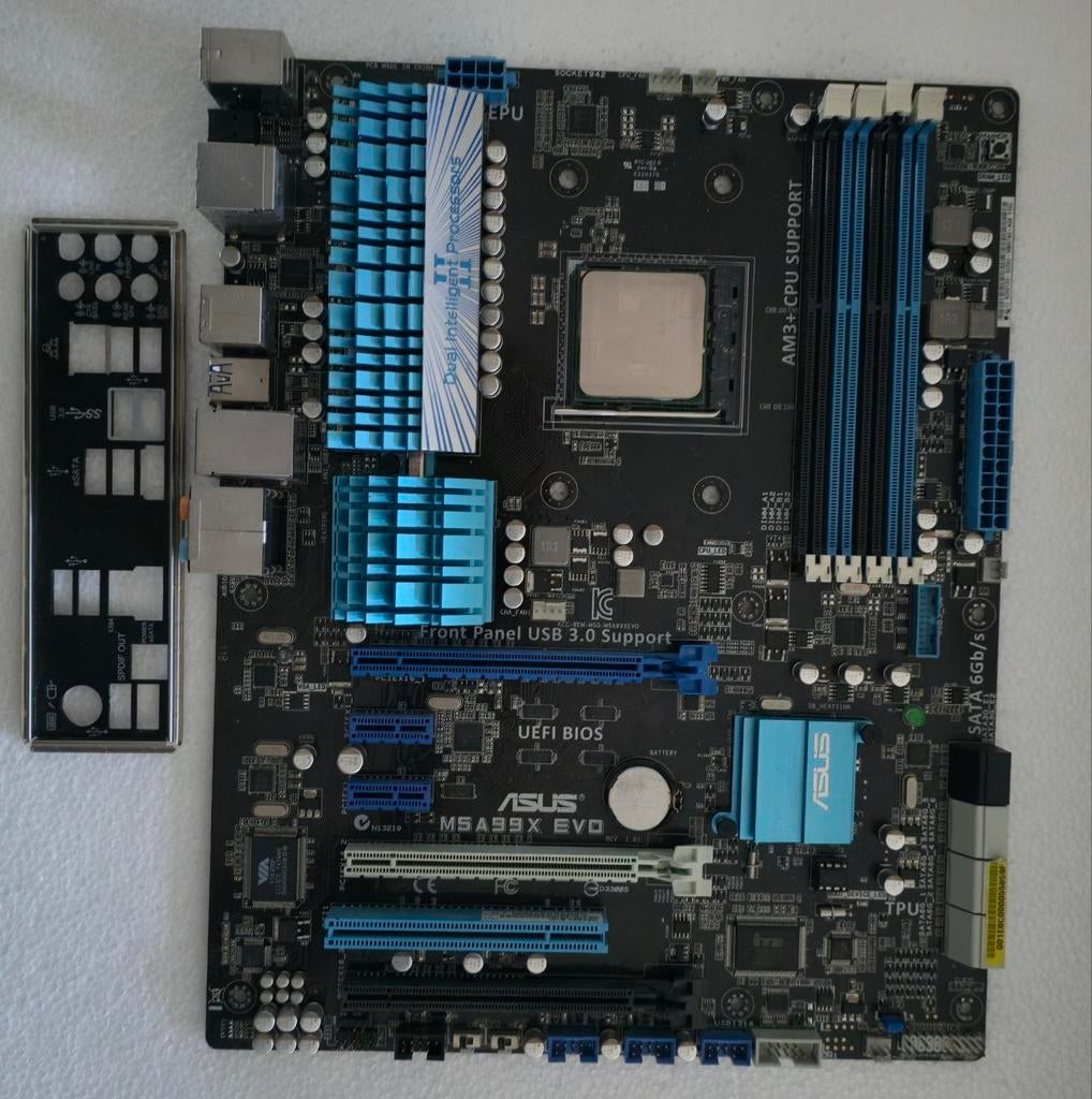 Asus AM3+ Moederbord met AMD FX-8350 Black Edition Processor, Gebruikt, AM3+, DDR3, Ophalen of Verzenden
