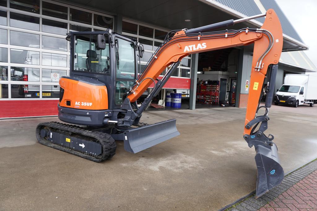 Atlas AC35UF Minigraver 3.85 ton 34 Draaiuren Nr. V250 | Vol, Autobedrijf Van der Veen Groningen B.V., Info@vdveen.nl, Friesestraatweg 257
9746TJ  GRONINGEN, NL