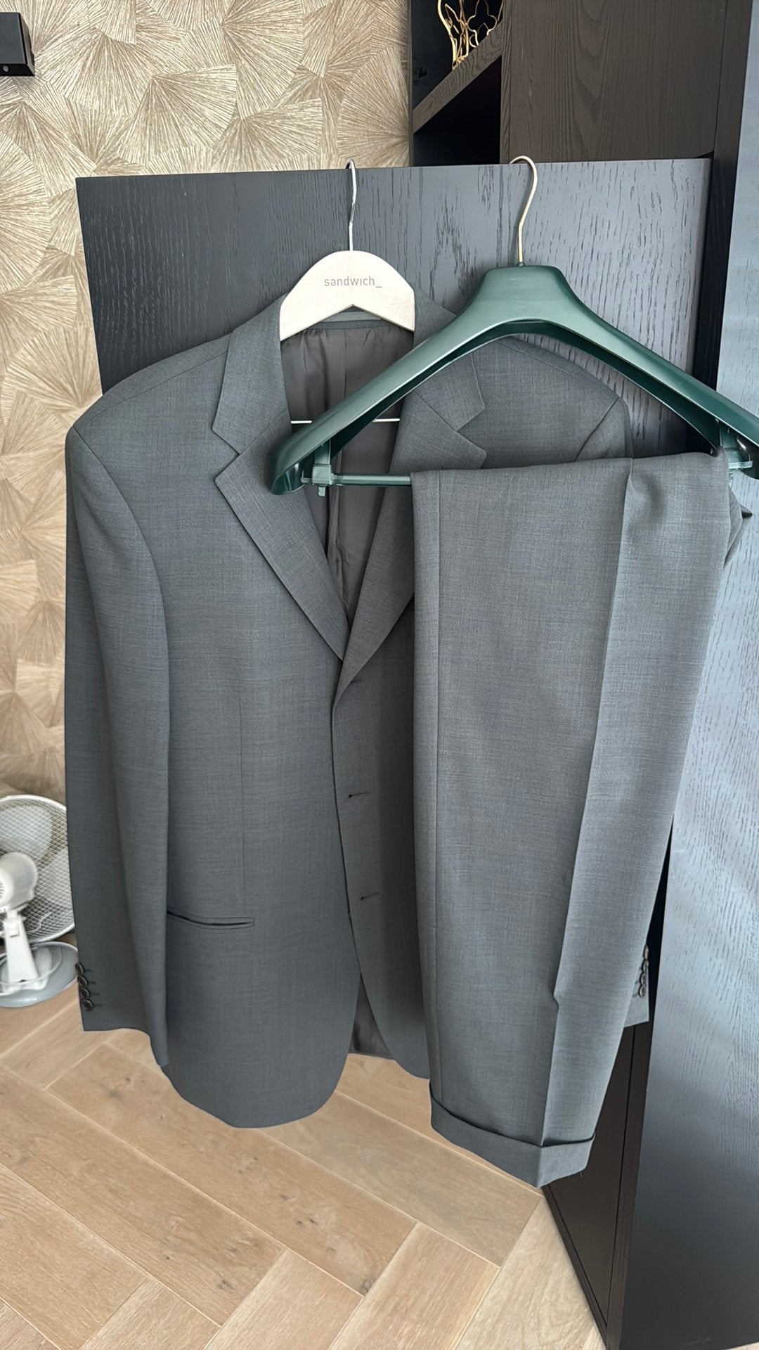 Hugo boss heren pak, Ophalen of Verzenden, Zo goed als nieuw, Overige maten, Grijs