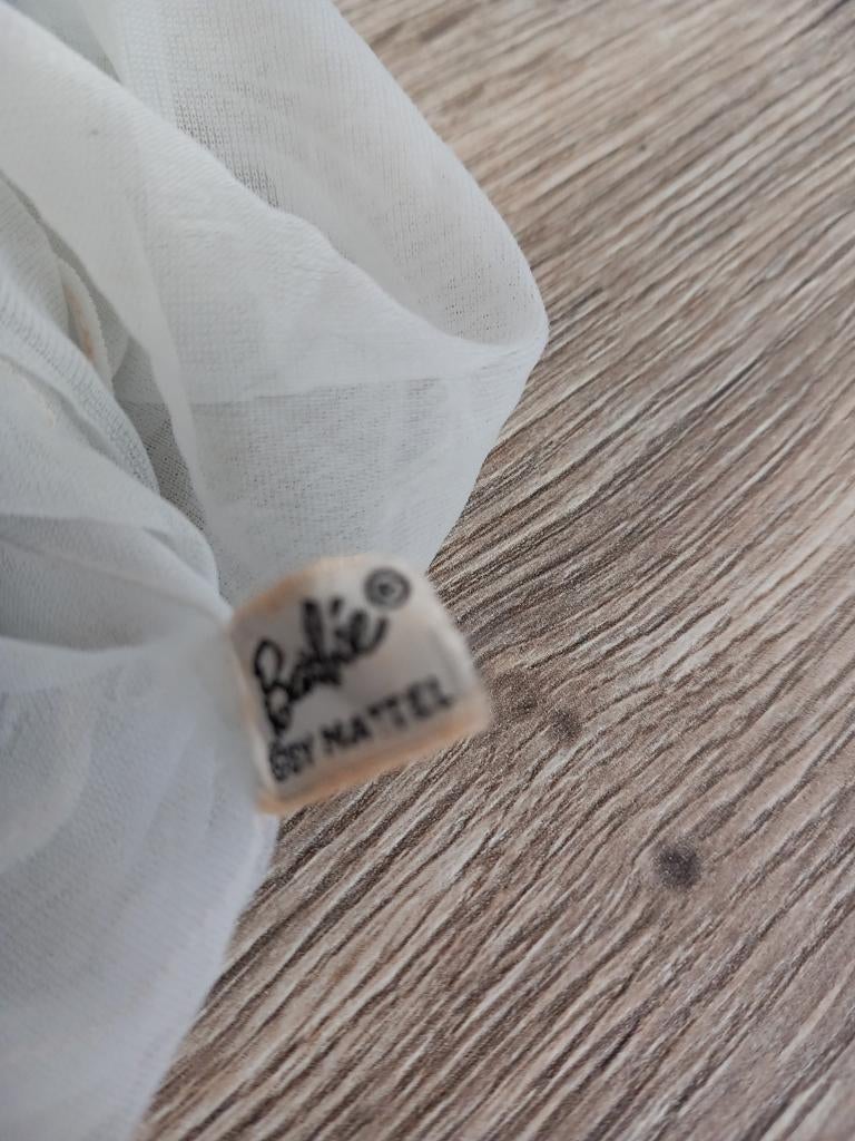 Vintage barbie jurkje jaren 60, Verzamelen, Poppen, Ophalen of Verzenden, Zo goed als nieuw, Kleertjes