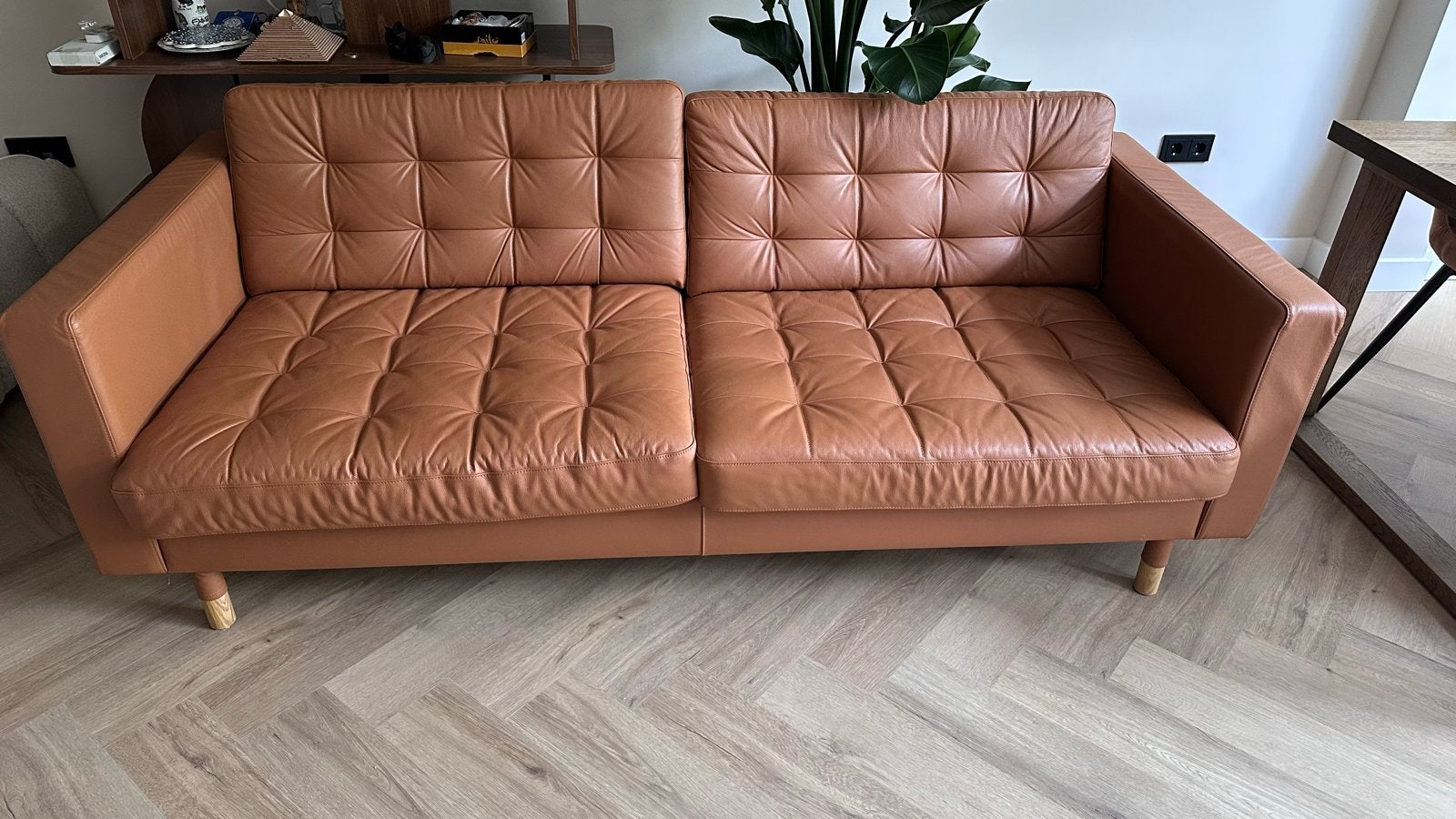 IKEA LANDSKRONA 3-zitsbank, goudbruin leer, Huis en Inrichting, Ophalen, Driepersoons, Zo goed als nieuw, Rechte bank