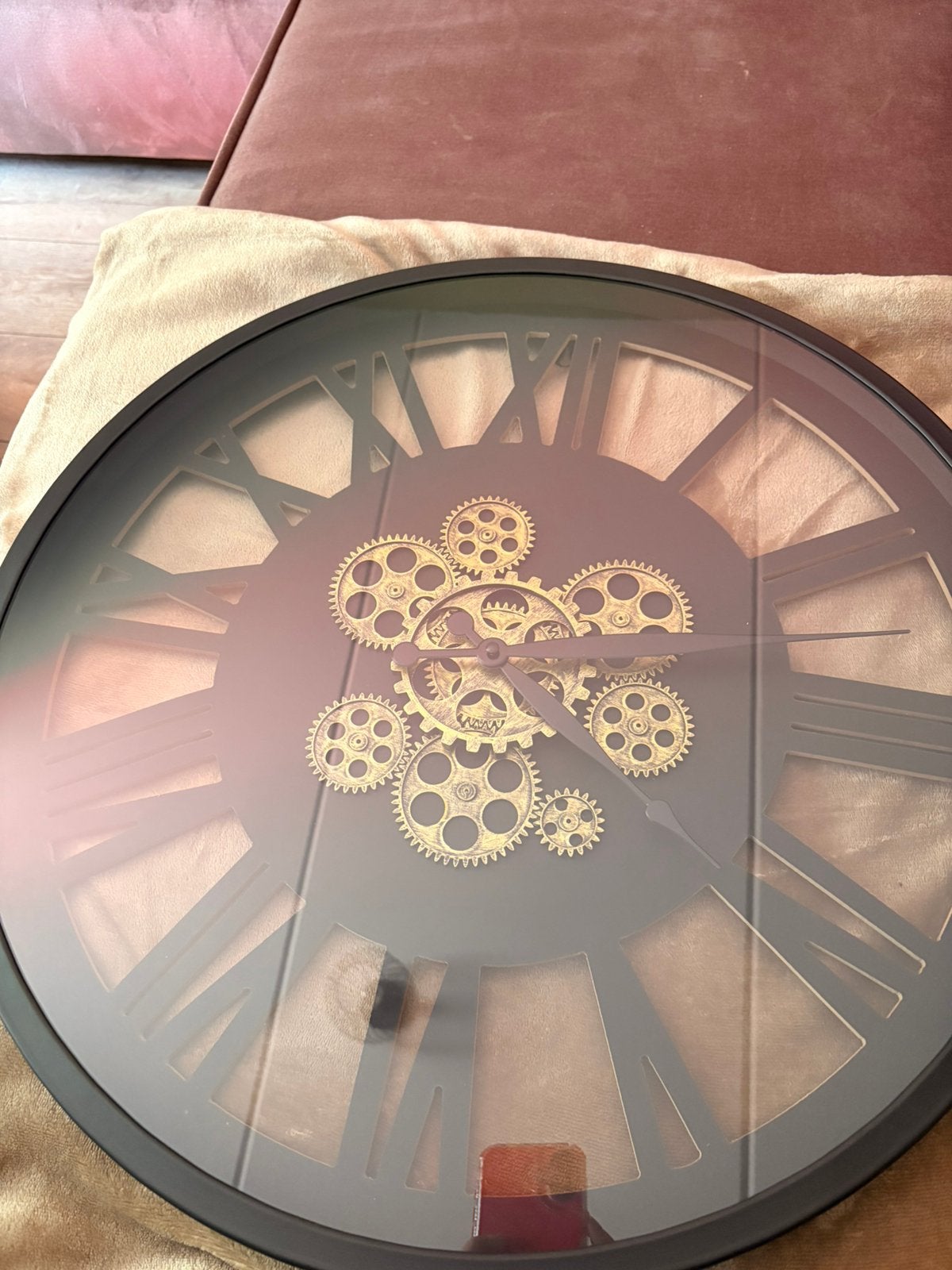 Zwart/gouden klok., Ophalen, Zo goed als nieuw, Analoog, Wandklok