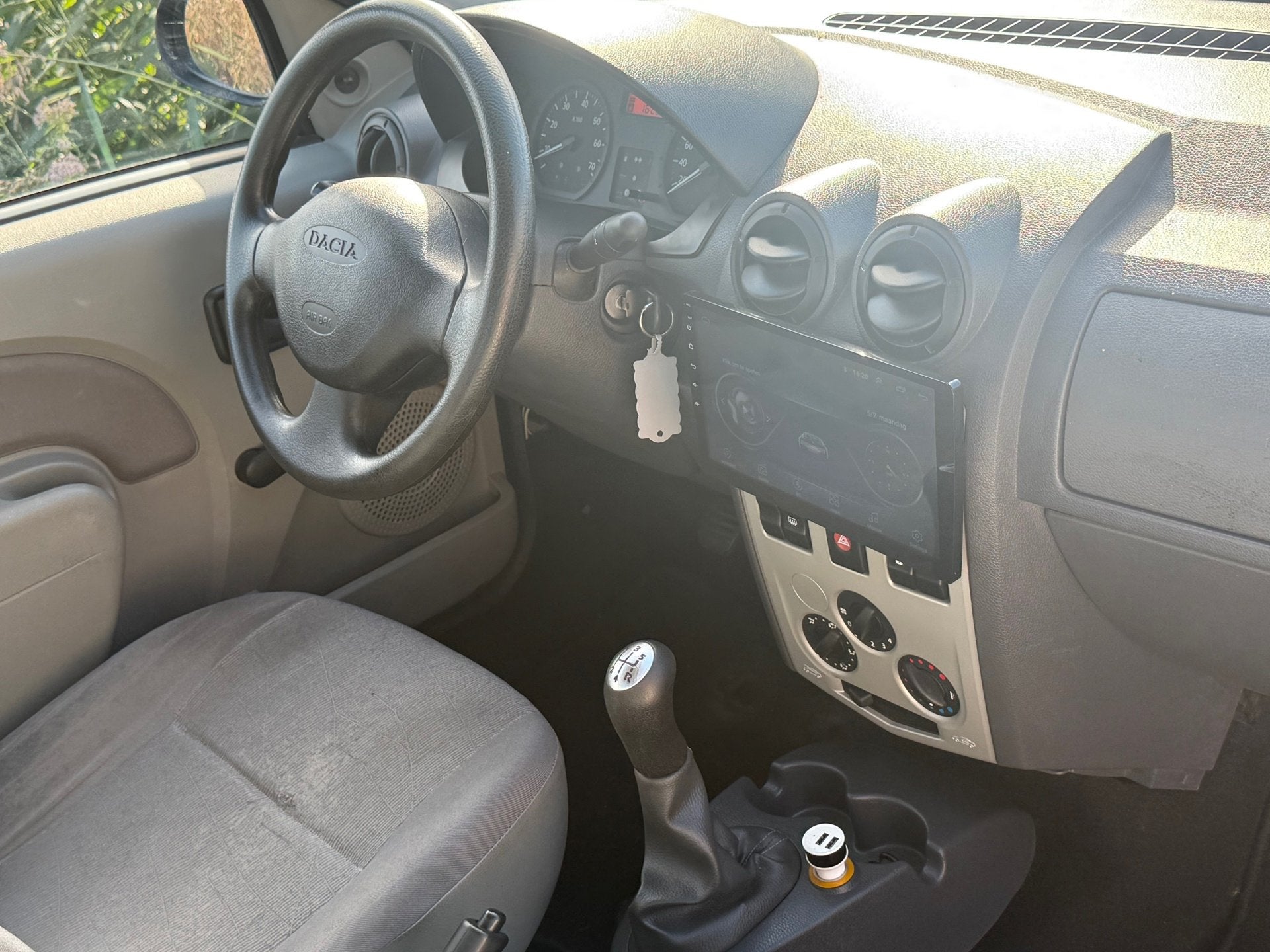Dacia Logan 1.4 Ambiance Apk tot 07-03-2027, Auto's, Voorwielaandrijving, Gebruikt, 31 €/maand, Blauw
