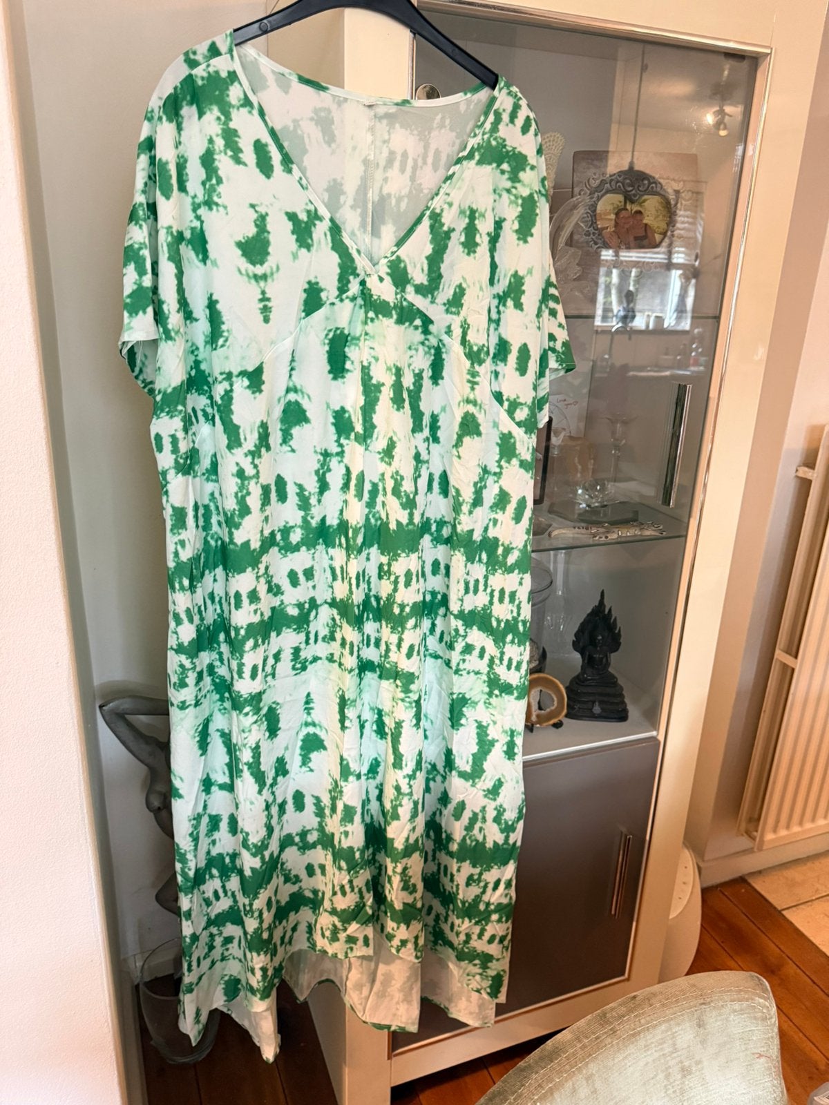 Nieuwe Chic Me jurk 5XL wit/groen opvallend patroon, Kleding | Dames, Grote Maten, Ophalen of Verzenden, Nieuw, Wit, Jurk