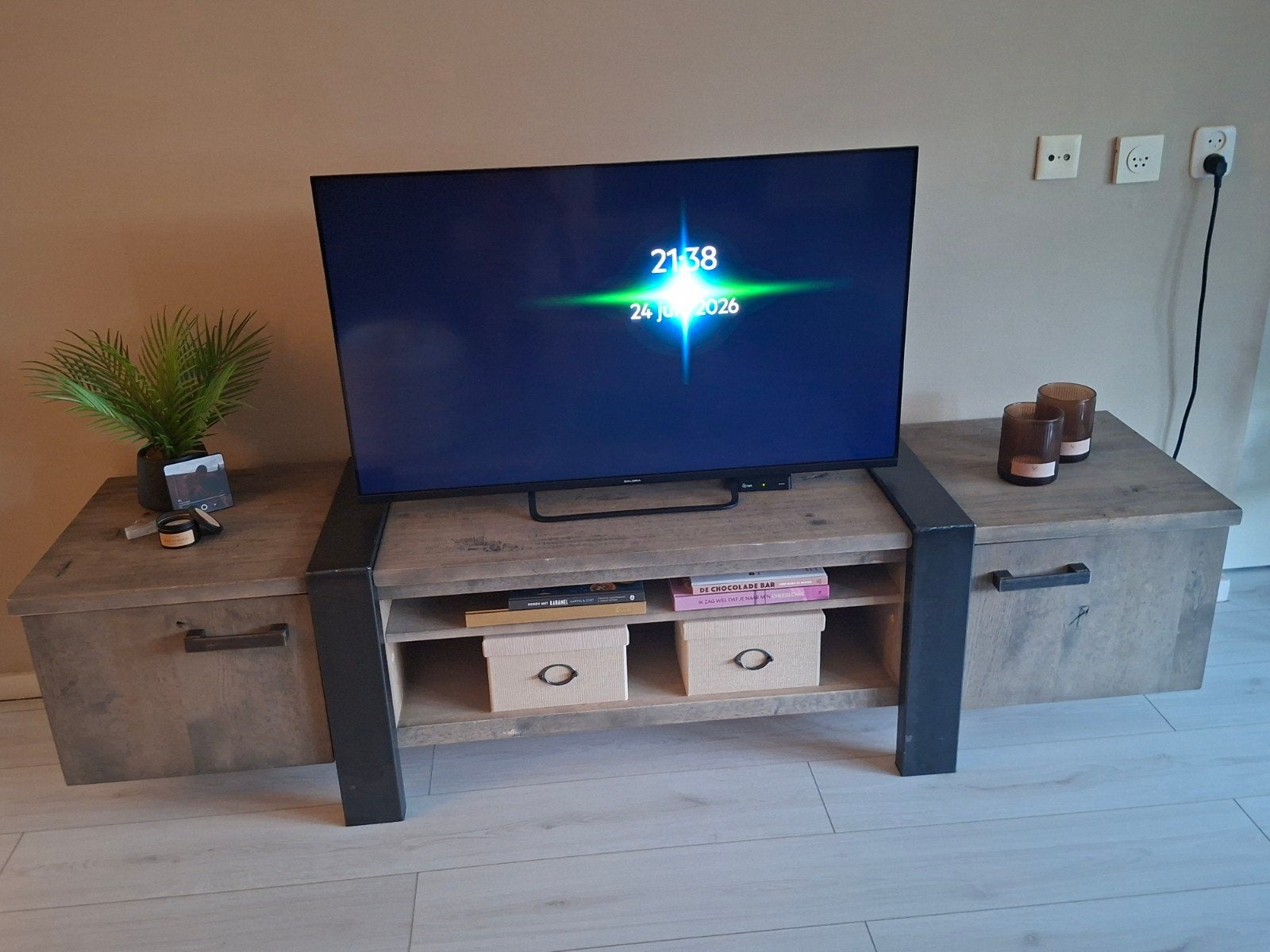 Robuust Eiken Oak Grey TV Meubel - 199cm Breed, Huis en Inrichting, Kasten | Televisiemeubels, Ophalen, Gebruikt, 150 tot 200 cm