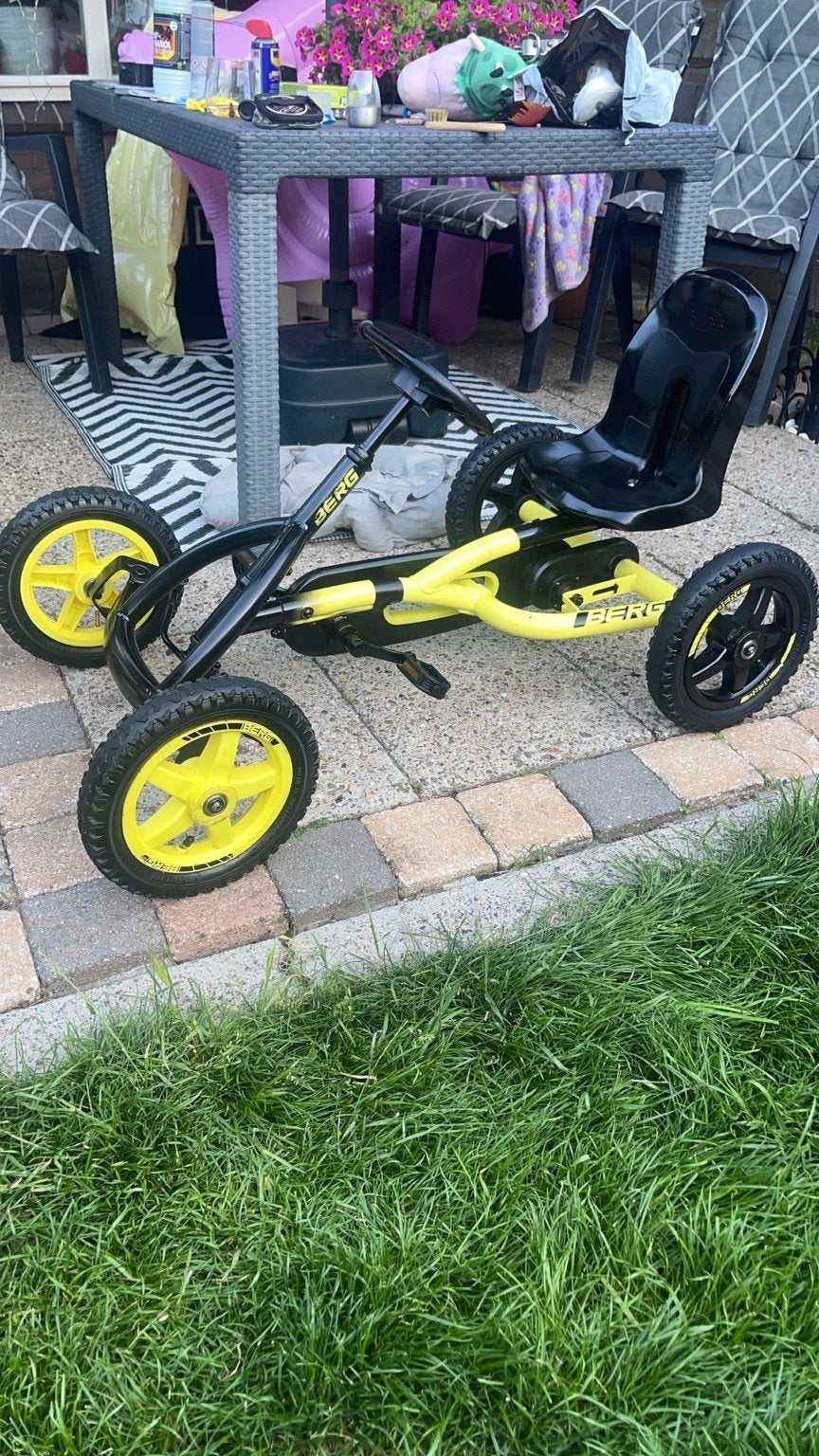 Foto 4 van BERG Biky Loopfiets Zwart/Geel - Zo goed als nieuw