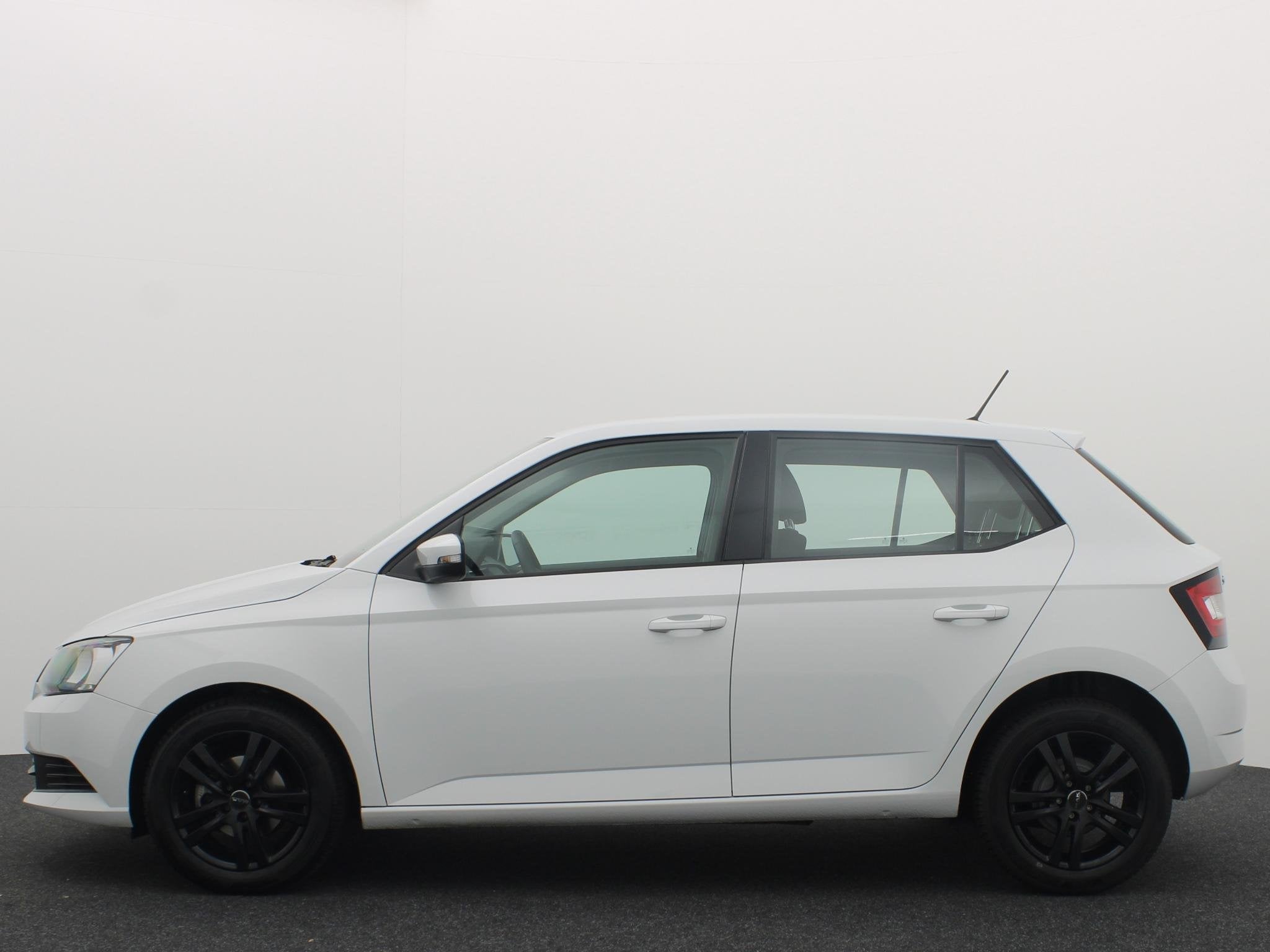 Skoda Fabia 1.0 Active AIRCO / CRUISE / ELEK RAMEN / LMV, Auto's, Stof, Euro 6, 60 pk, Wit