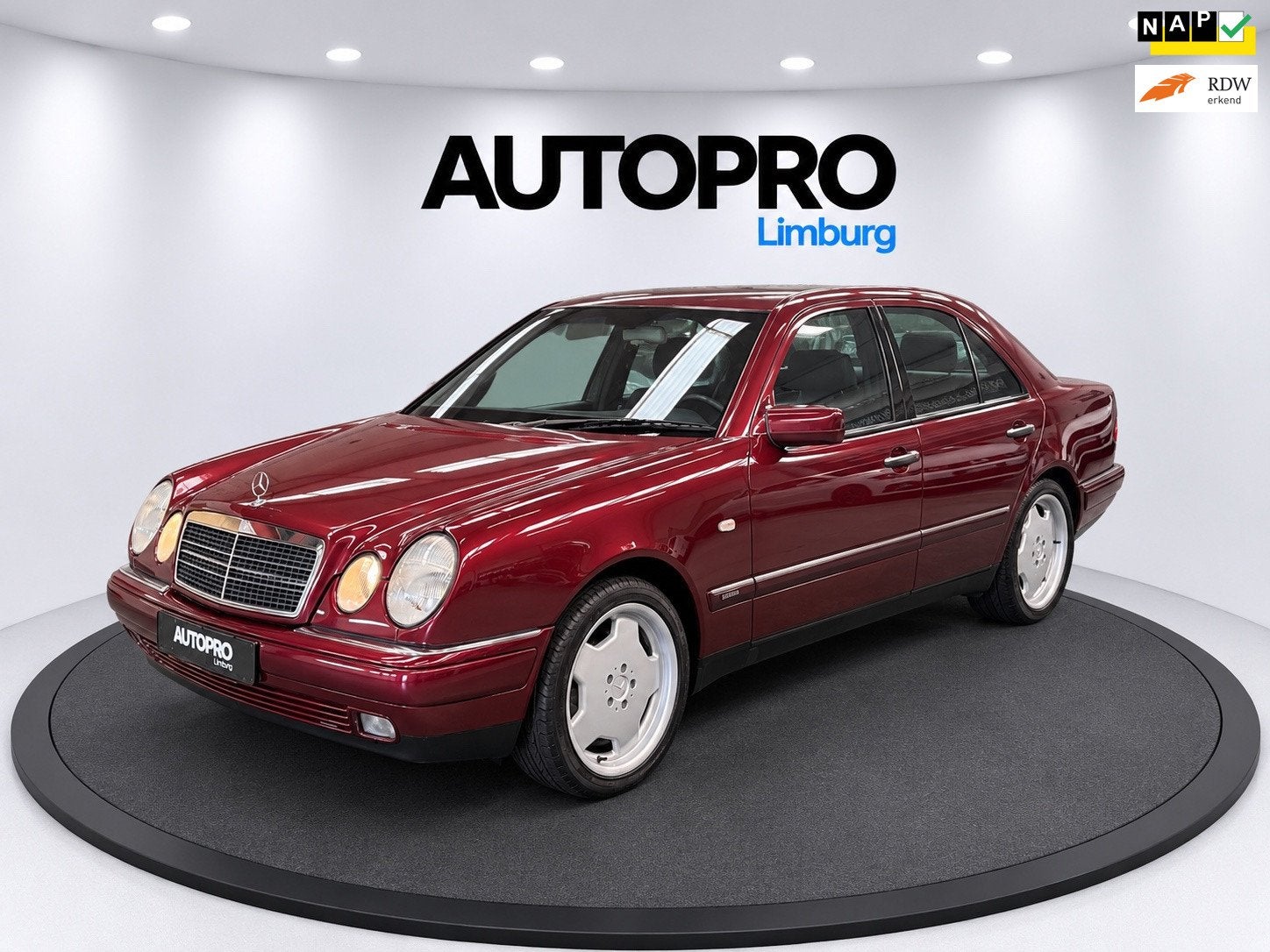 Mercedes-Benz E-klasse 200 Elegance| 1e eigenaar|Org NL, Auto's, Euro 2, 1998 cc, Gebruikt, 4 cilinders