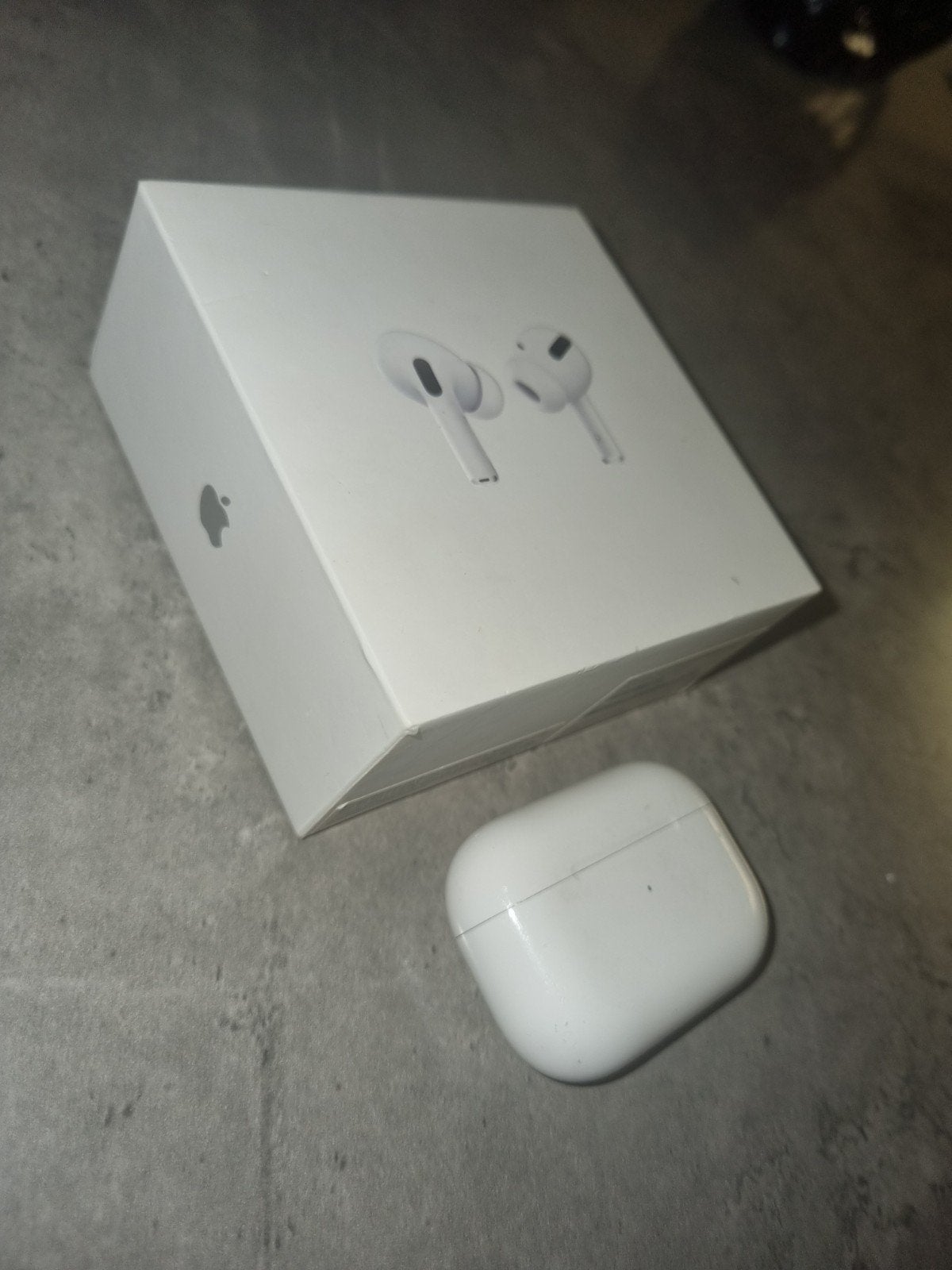 Apple AirPods Pro met oplaadcase, Audio, Tv en Foto, Koptelefoons, Ophalen of Verzenden, Zo goed als nieuw, Apple, Draadloos