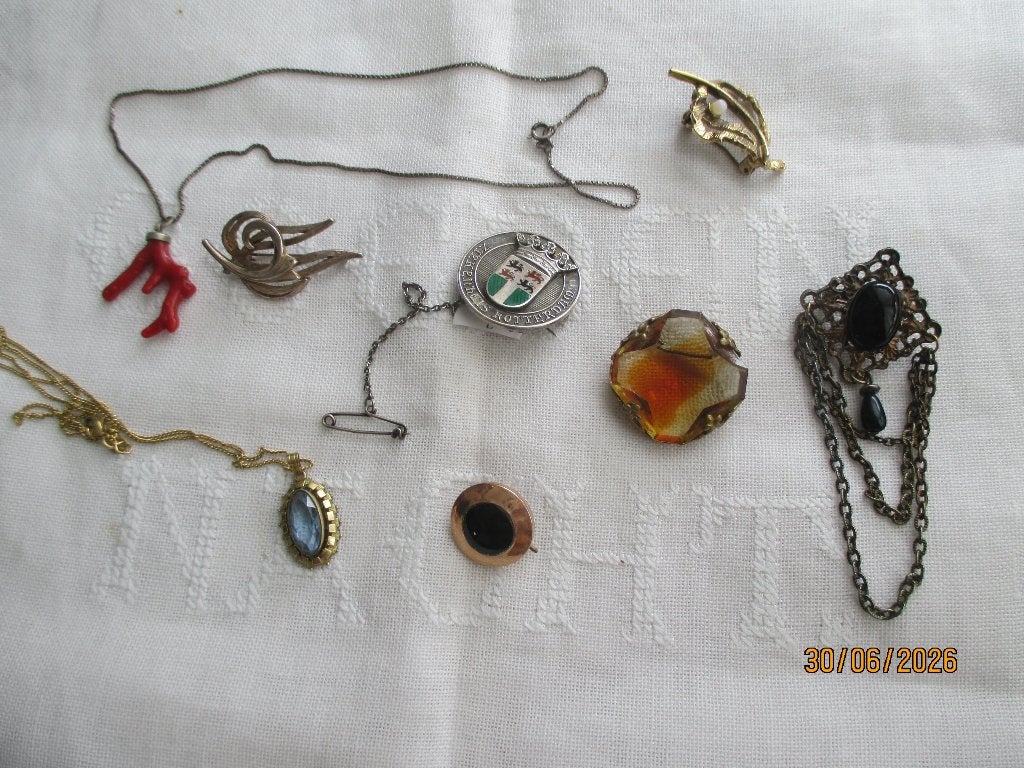 Lot oude sieraden, Ophalen of Verzenden, Dames