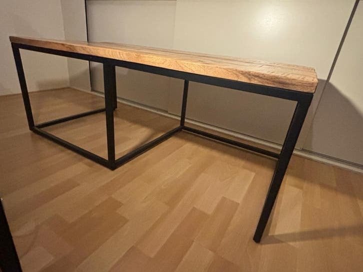 Robuuste houten salontafel met metalen onderstel, Ophalen, 50 tot 100 cm, Zo goed als nieuw, 150 tot 200 cm