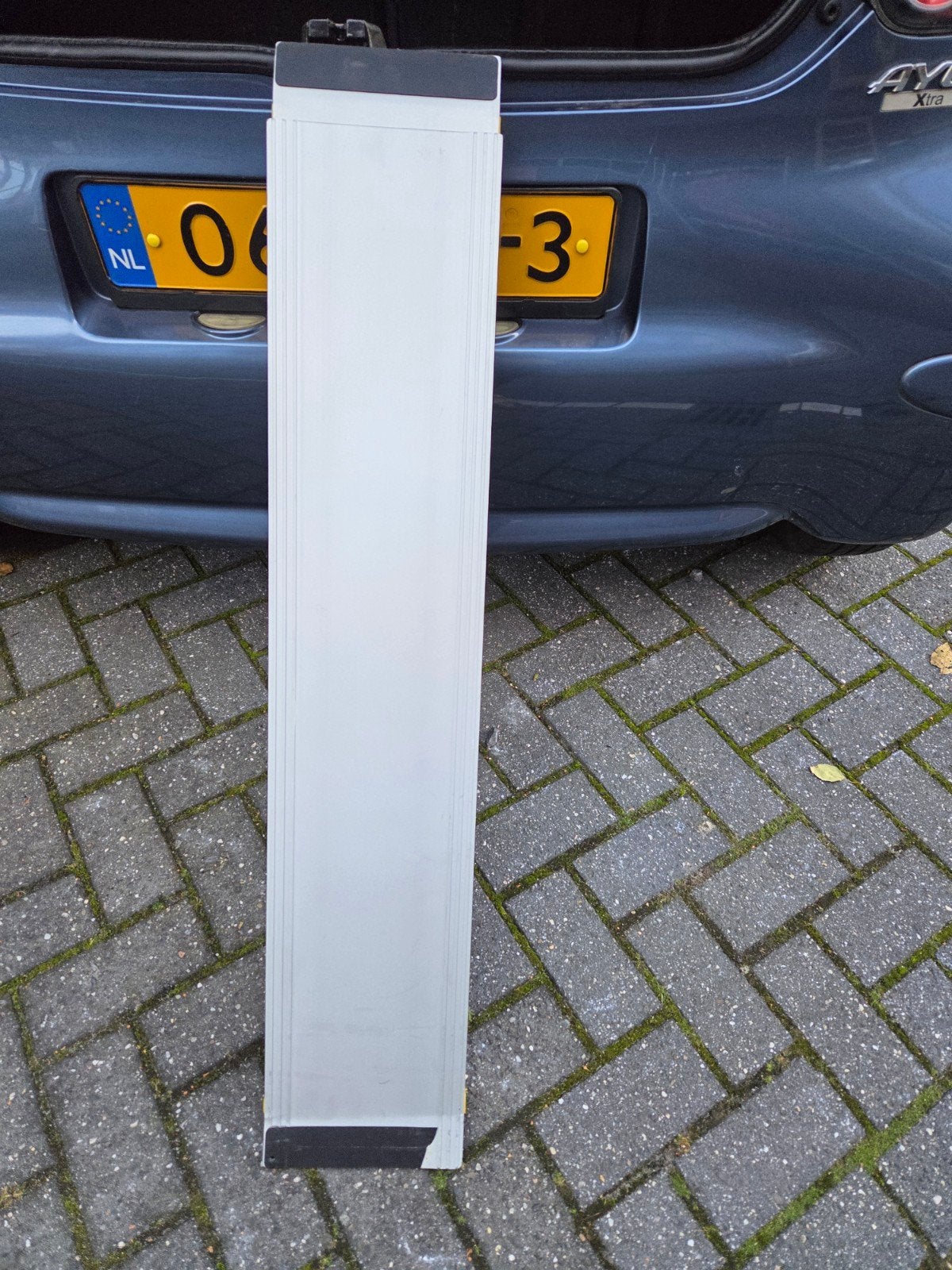 Uitschuifbare oprijplaat voor fiets - Zo goed als nieuw, Ophalen, Zo goed als nieuw