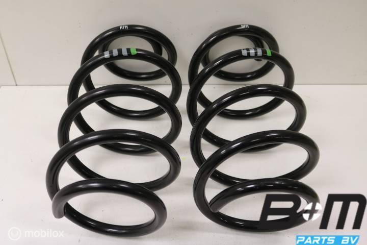 Set voorveren VW Transporter T5 / T5 GP / T6 7E0411105E, Gebruikt