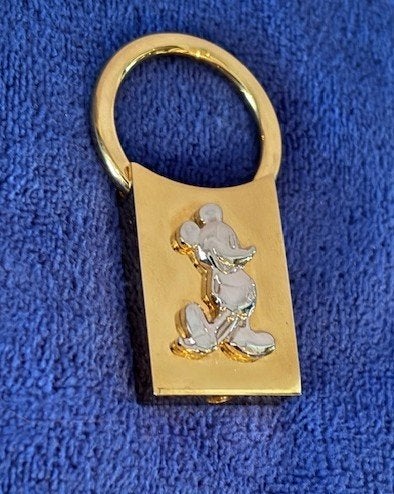 Sleutelhanger goldplated 14k Disney - 3D zilver Mickey, Ophalen of Verzenden, Overige figuren, Nieuw, Overige typen