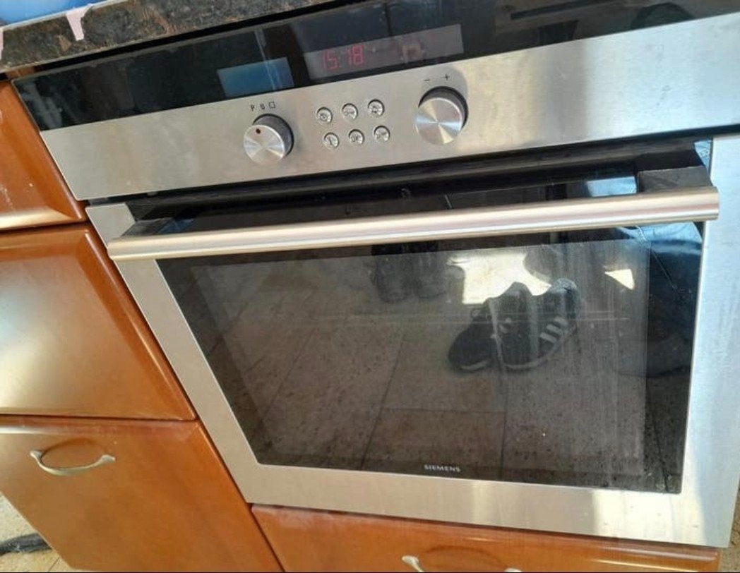 Siemens krachtige oven 3600W (in Rijssen), Ophalen, Gebruikt