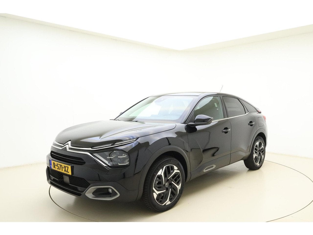 Citroën C4 1.2 Puretech 130pk Automaat Shine Pack Business, Gebruikt, 1199 cc, Zwart, 3 cilinders